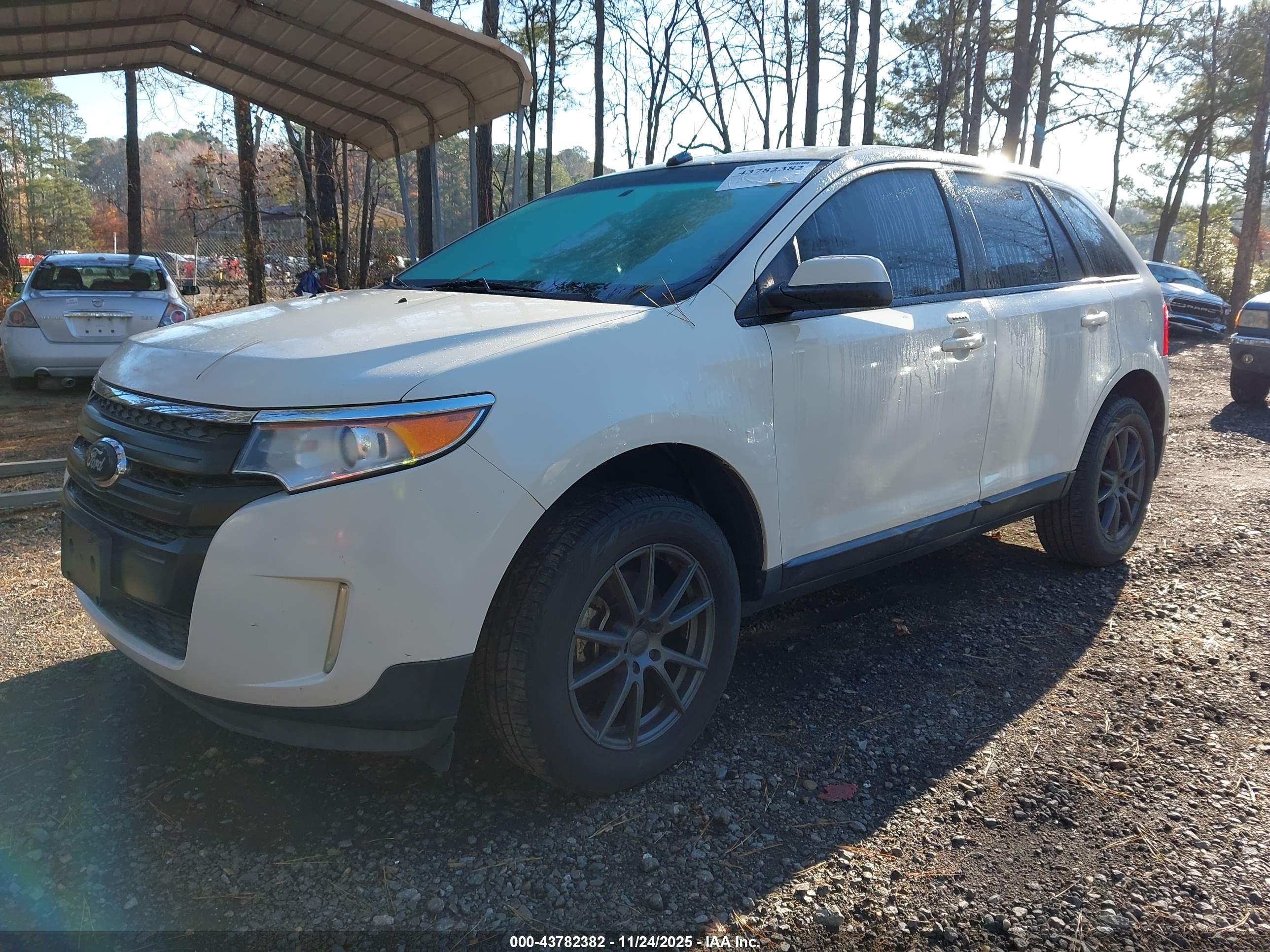 FORD EDGE image 2