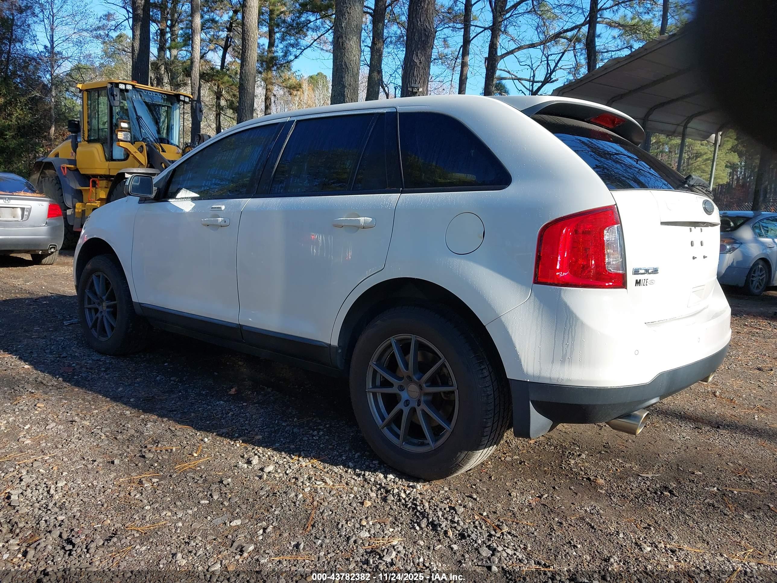 FORD EDGE image 3