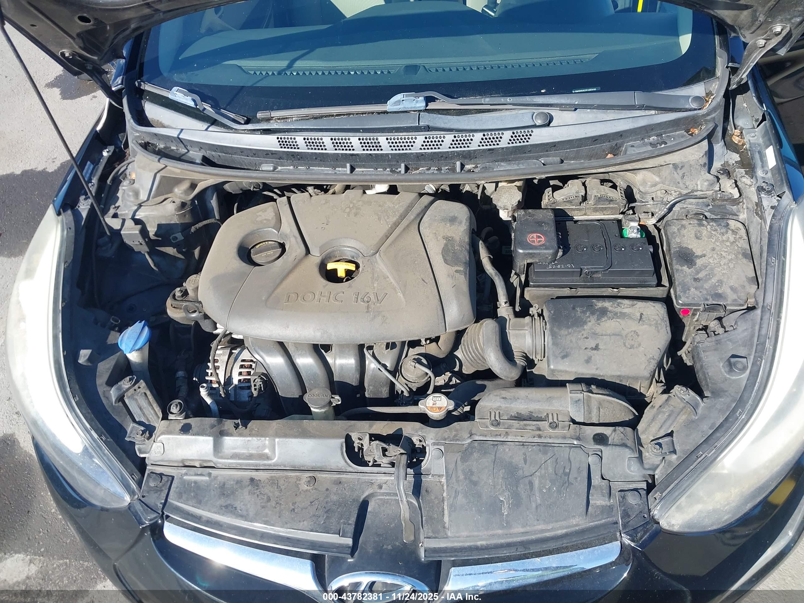 HYUNDAI ELANTRA image 10