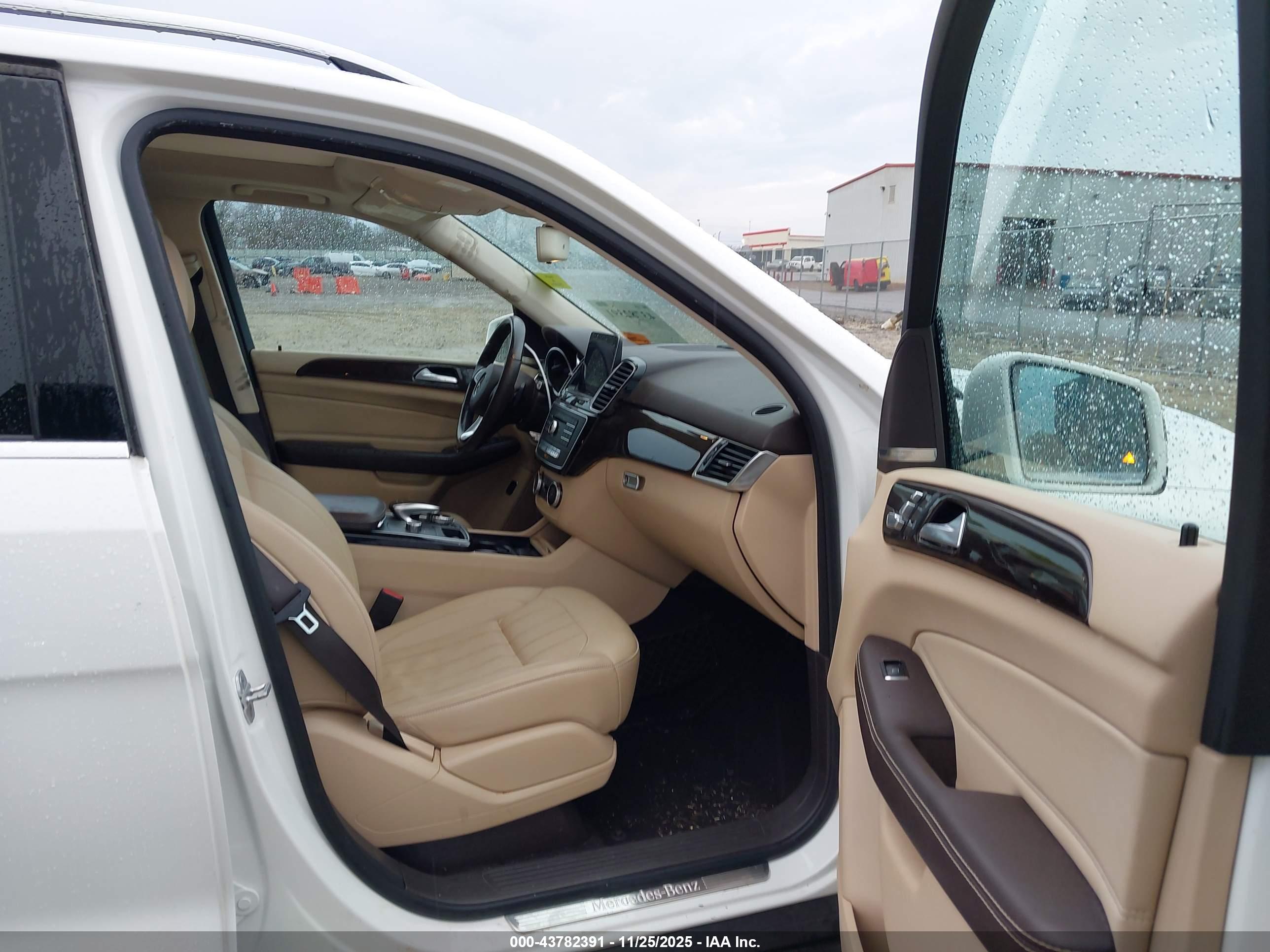 MERCEDES-BENZ GLE image 5