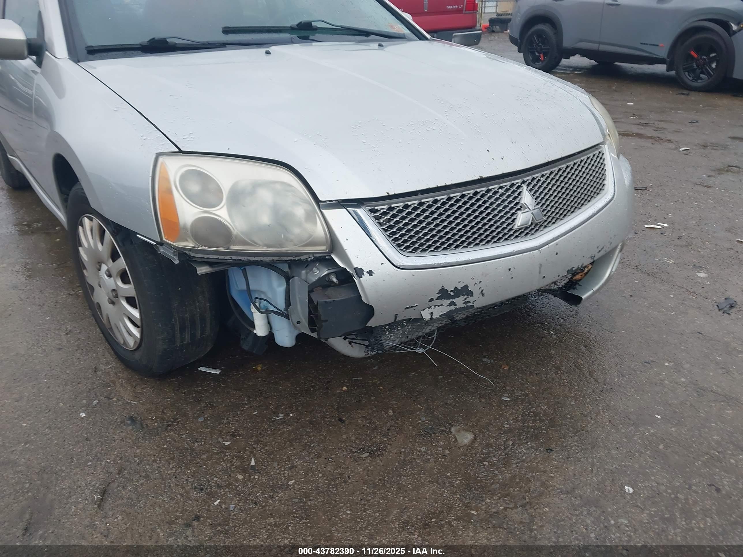 MITSUBISHI GALANT image 6