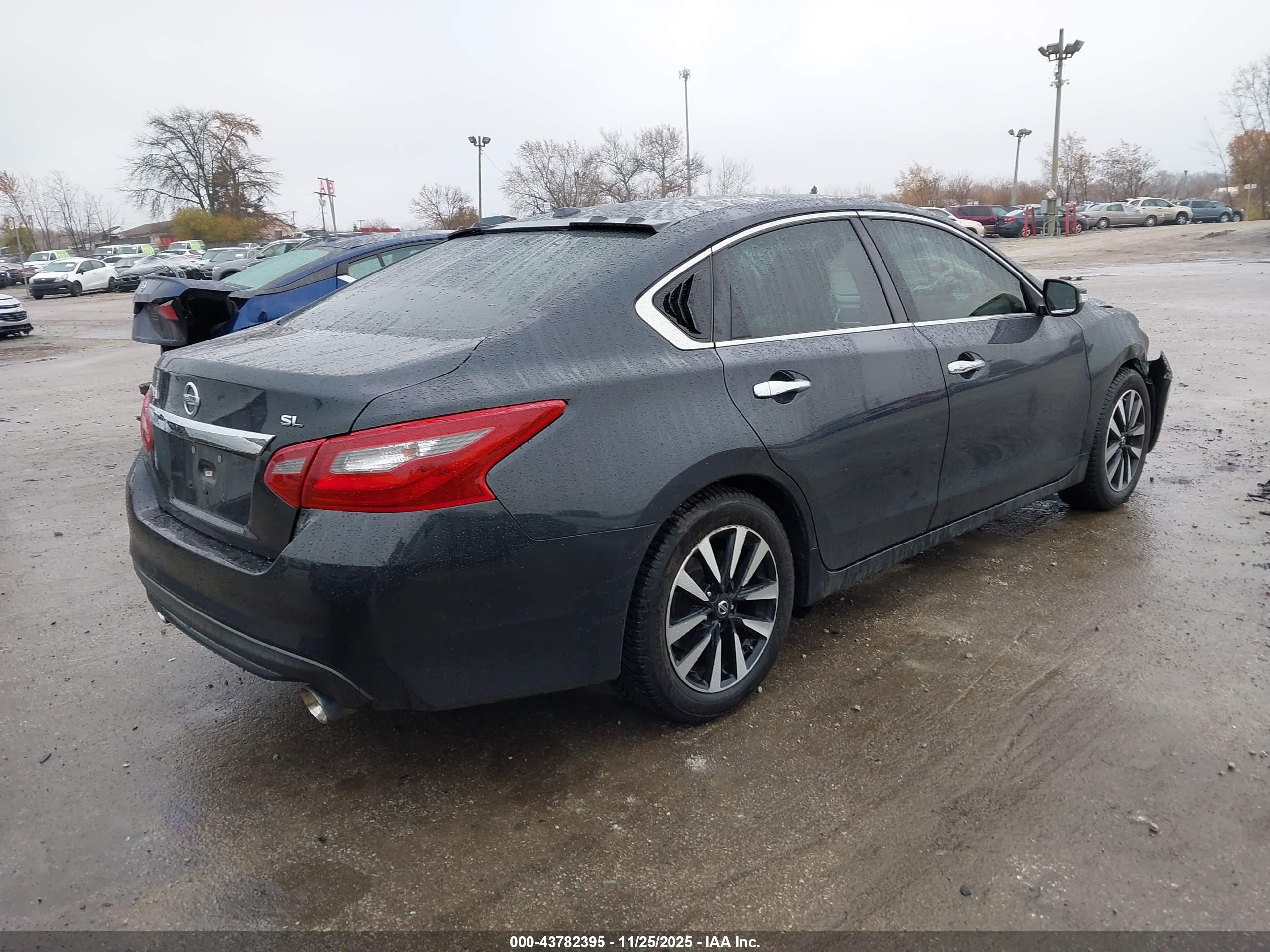 NISSAN ALTIMA image 4