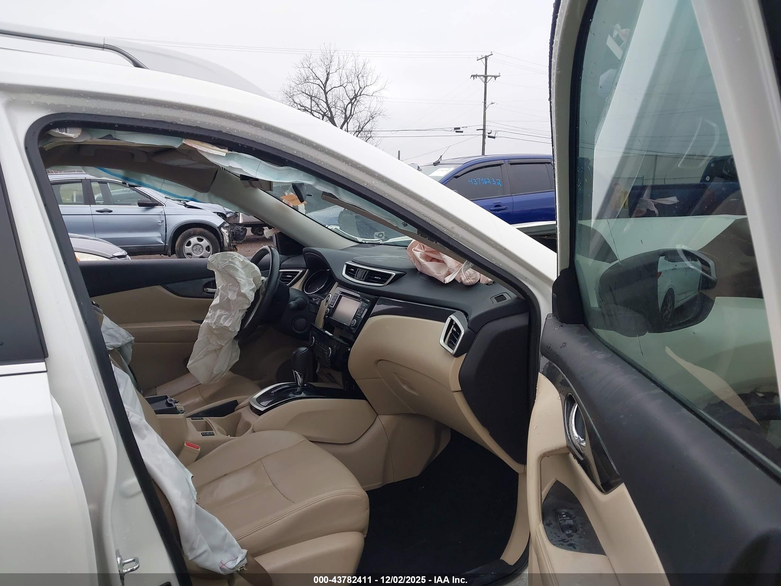NISSAN ROGUE image 5