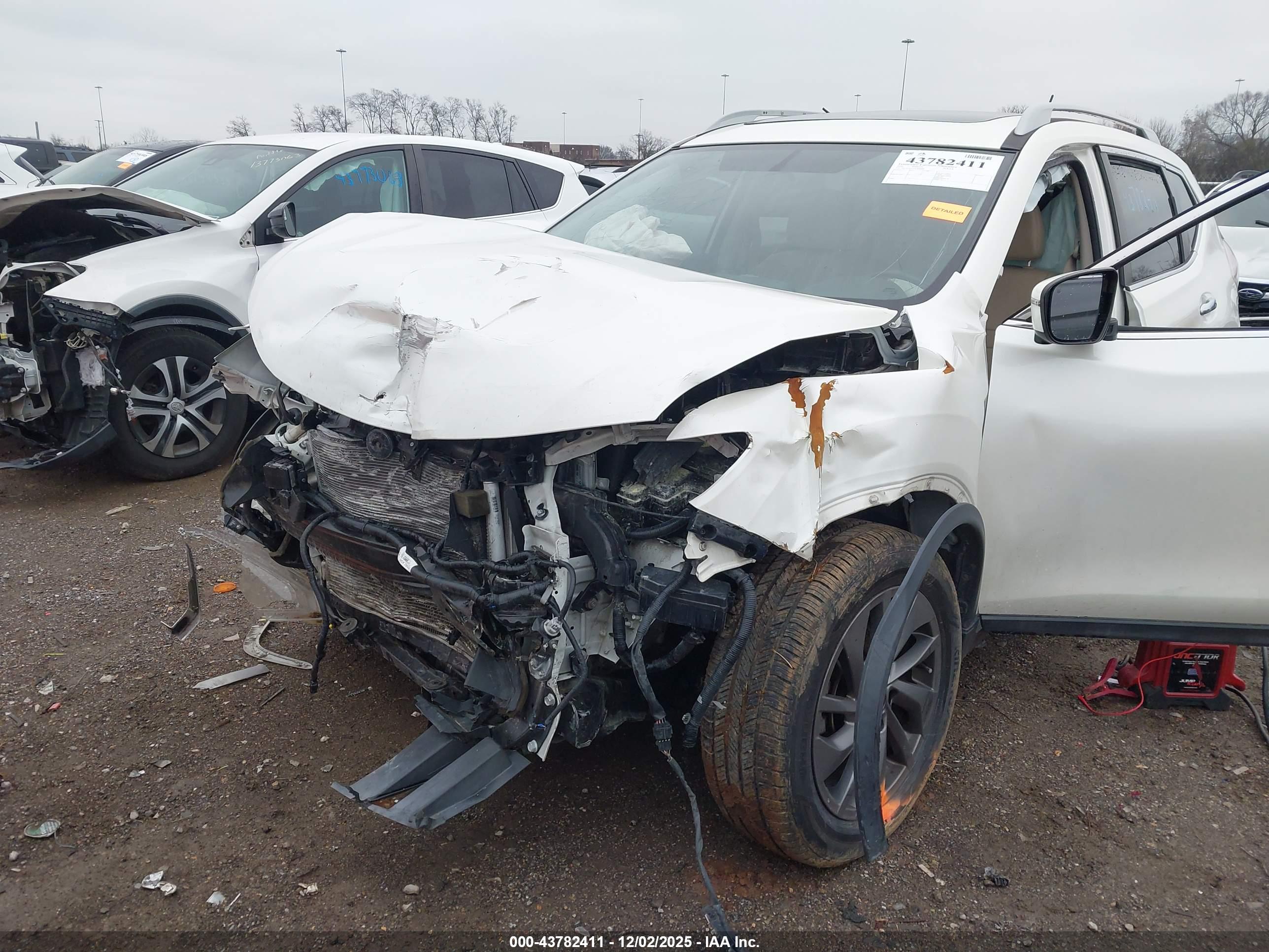 NISSAN ROGUE image 6