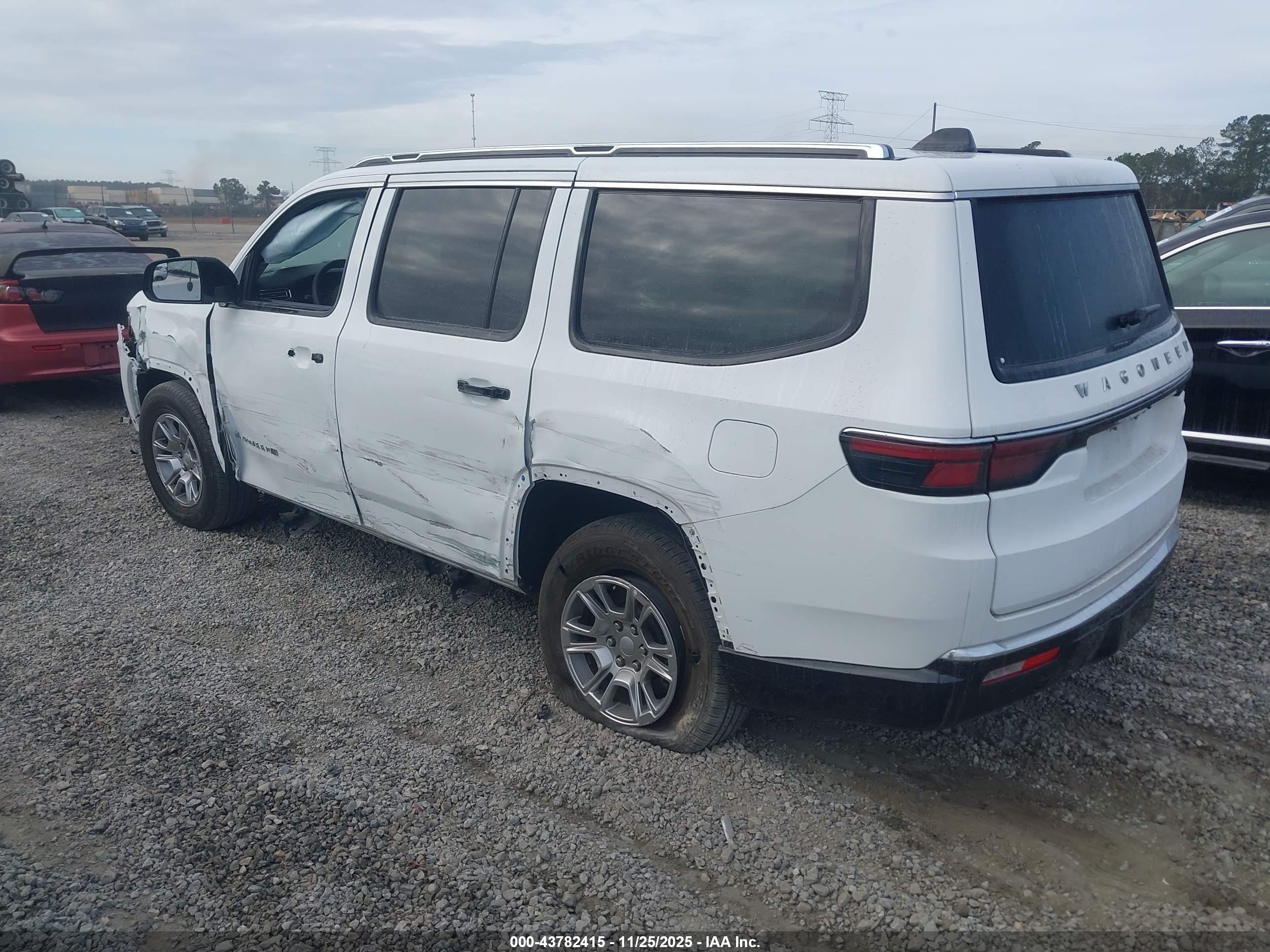 JEEP WAGONEER image 3