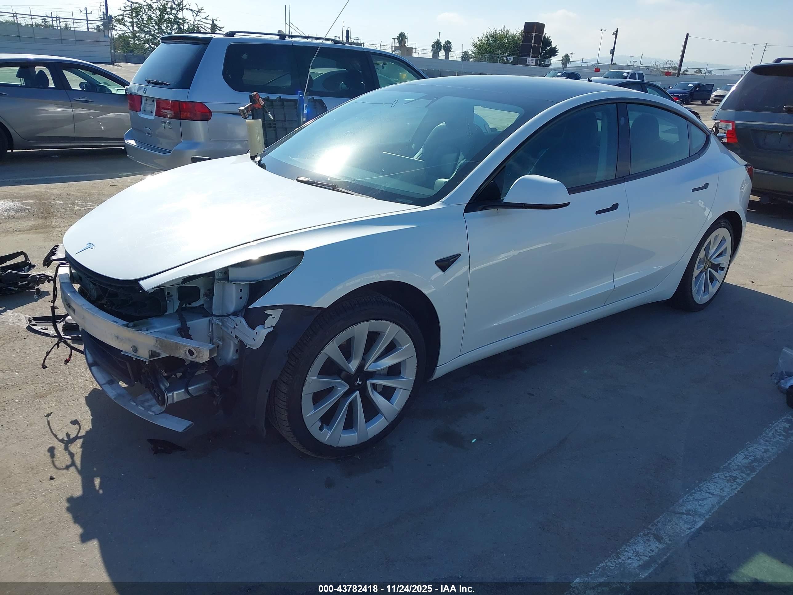 TESLA MODEL image 2