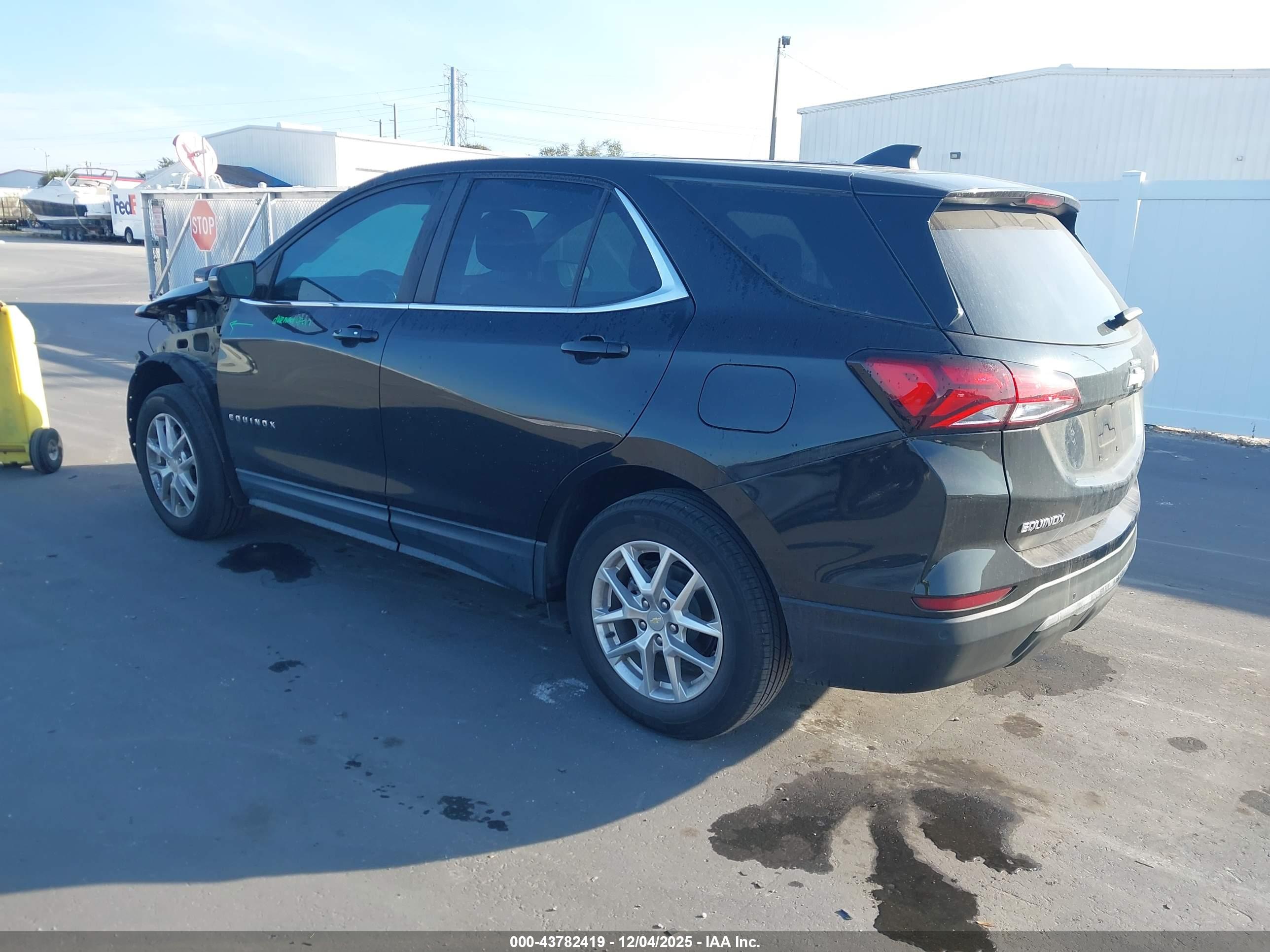 CHEVROLET EQUINOX image 3