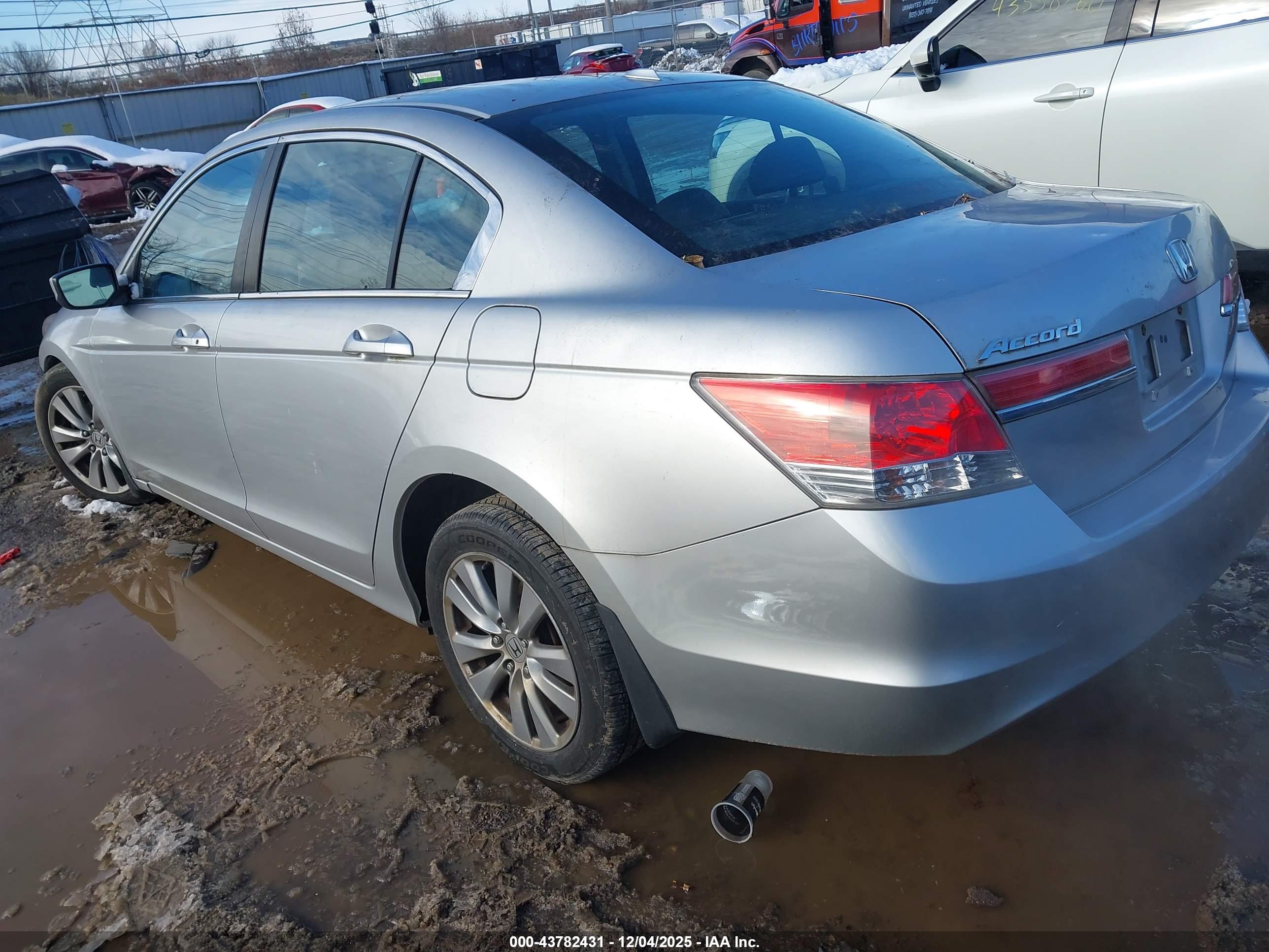 HONDA ACCORD image 3