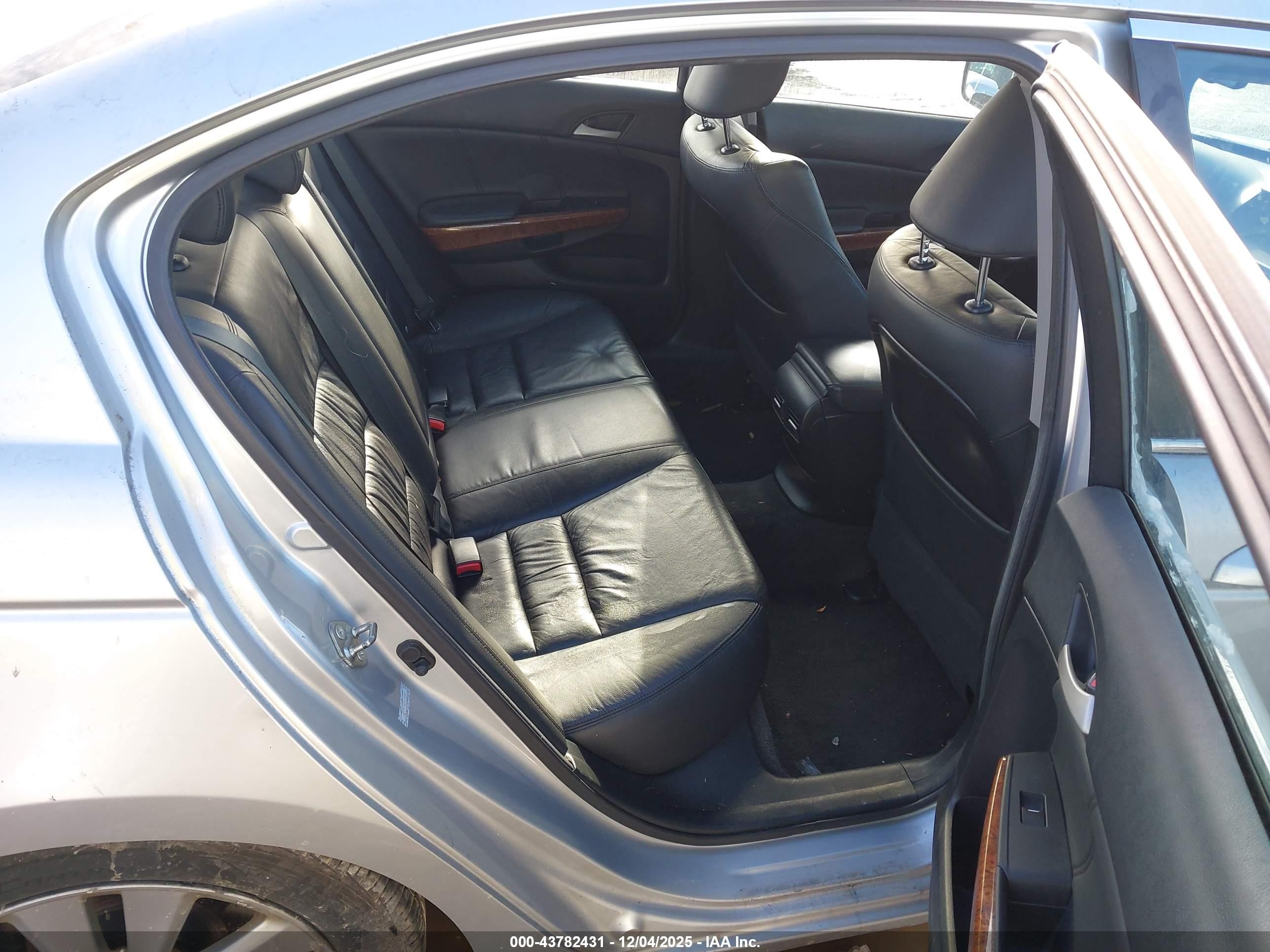 HONDA ACCORD image 8
