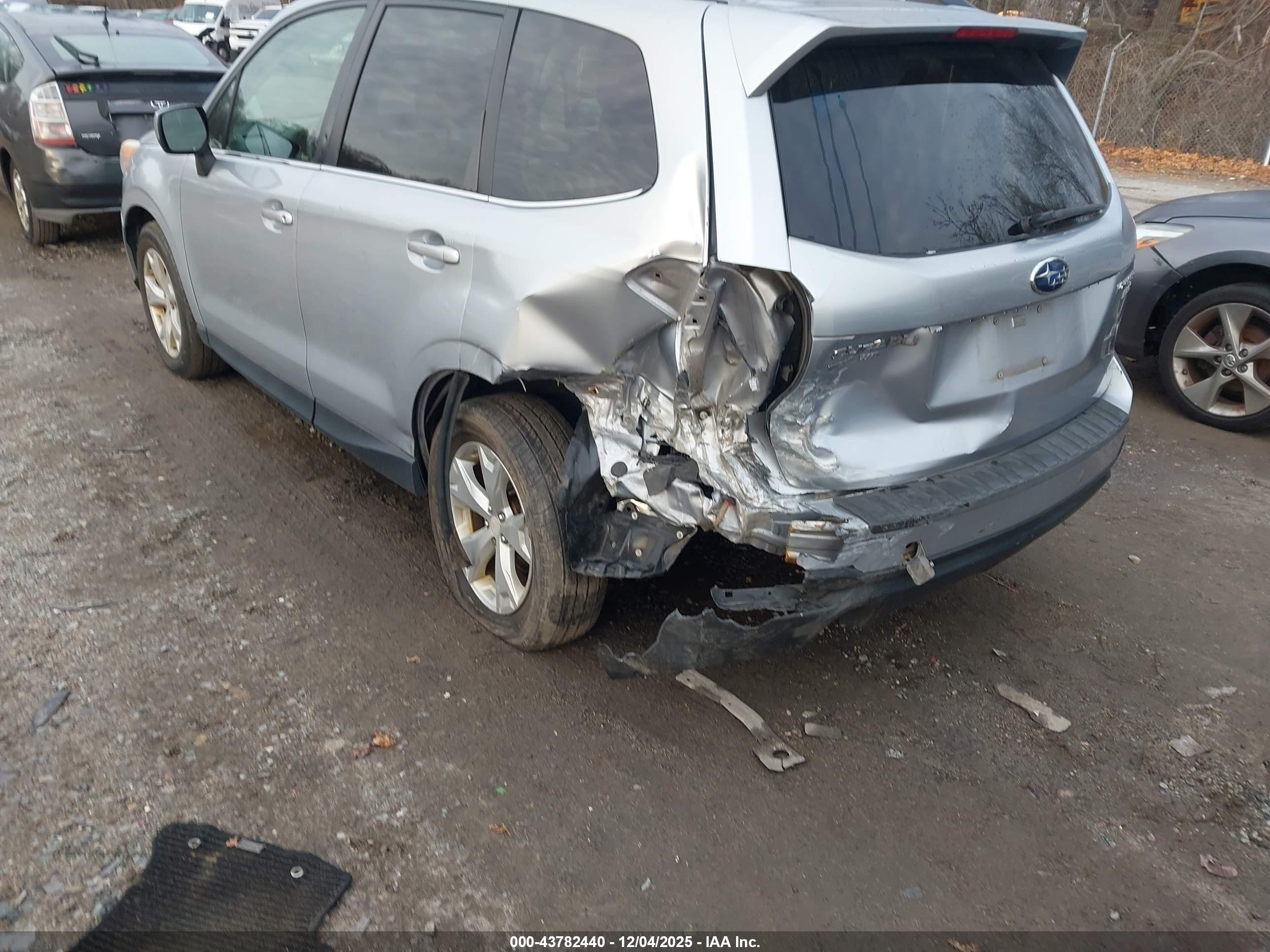 SUBARU FORESTER image 3