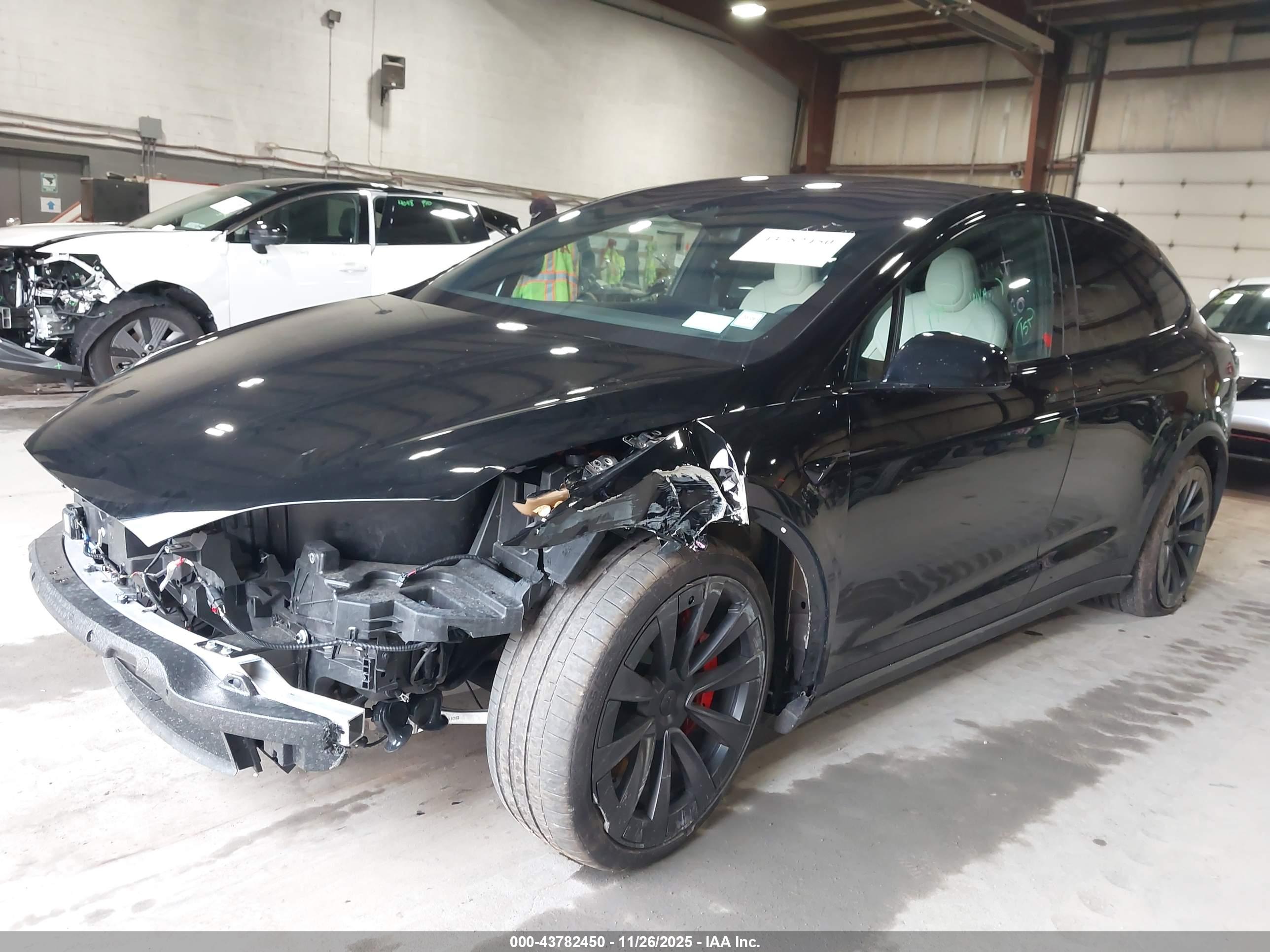TESLA MODEL image 6