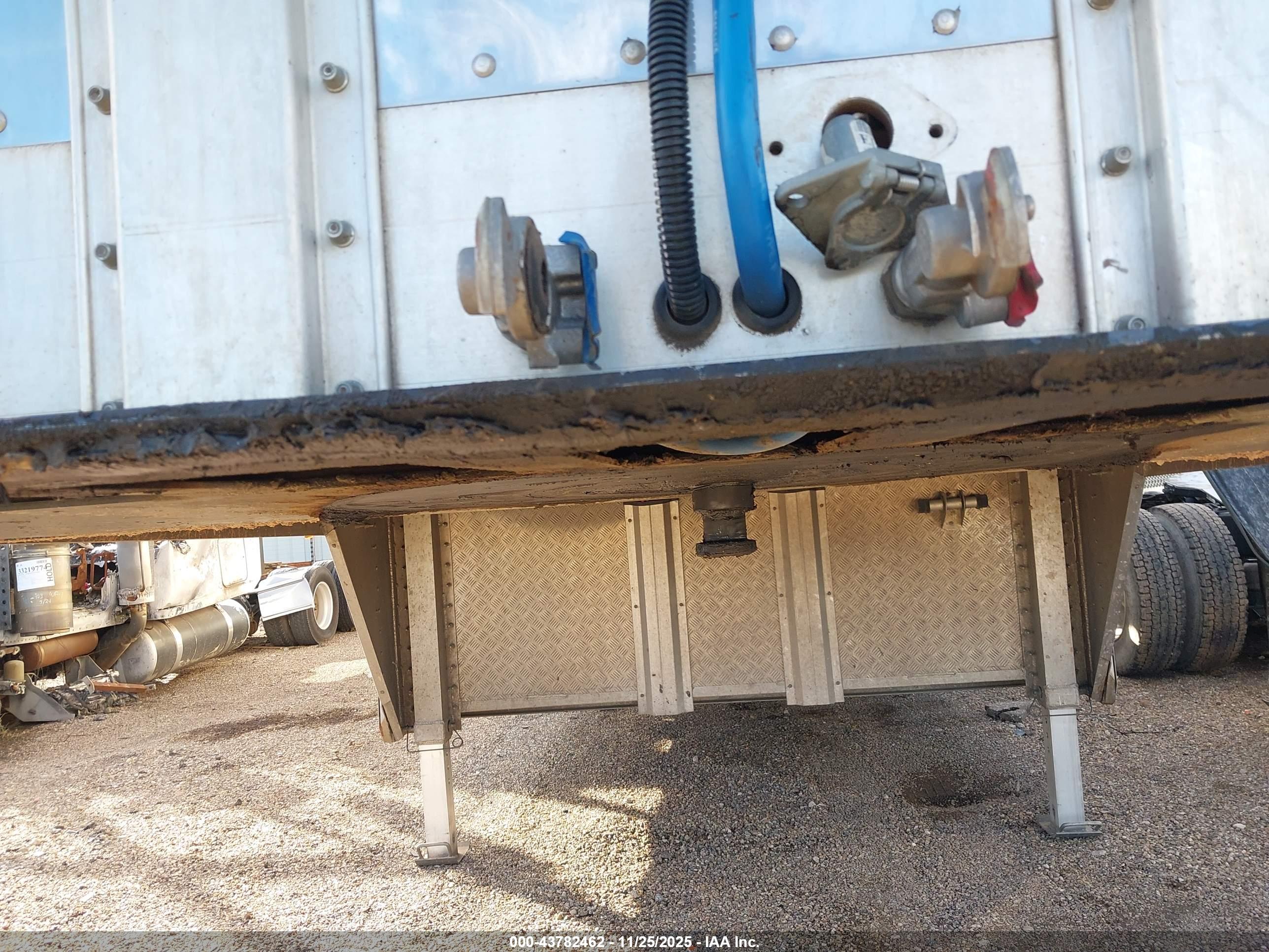 BARRETT TRAILERS image 10