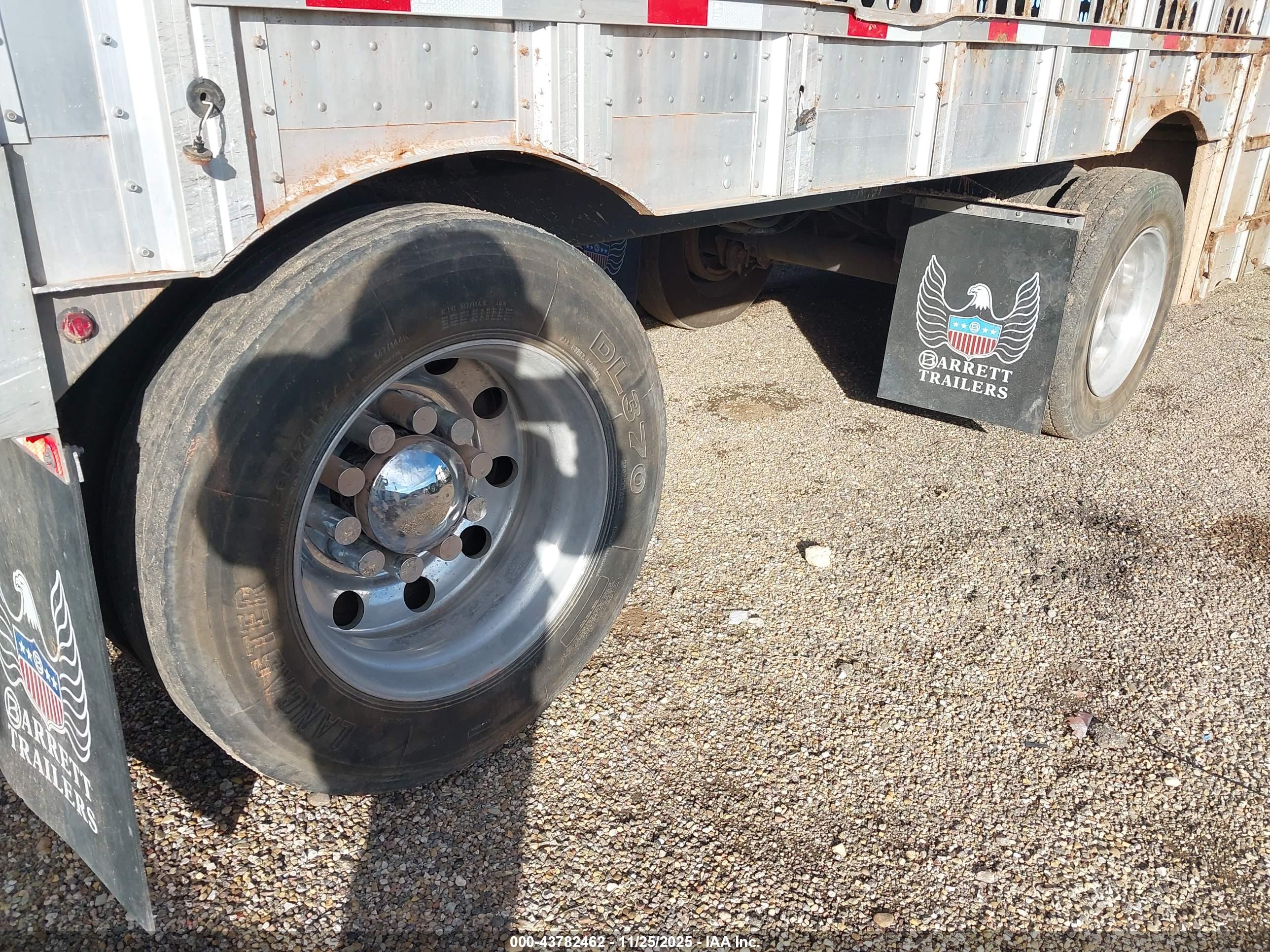 BARRETT TRAILERS image 7