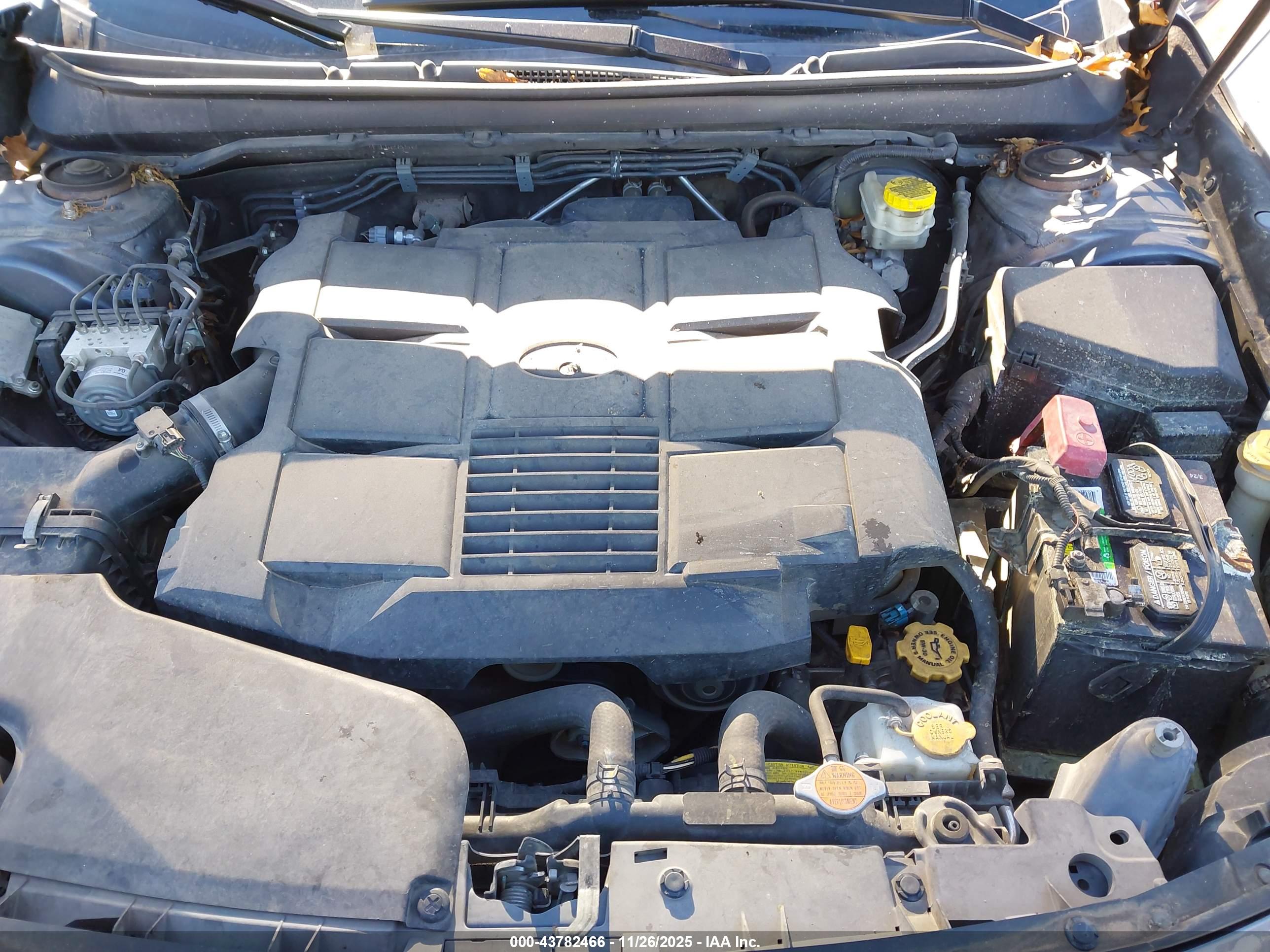 SUBARU OUTBACK image 10