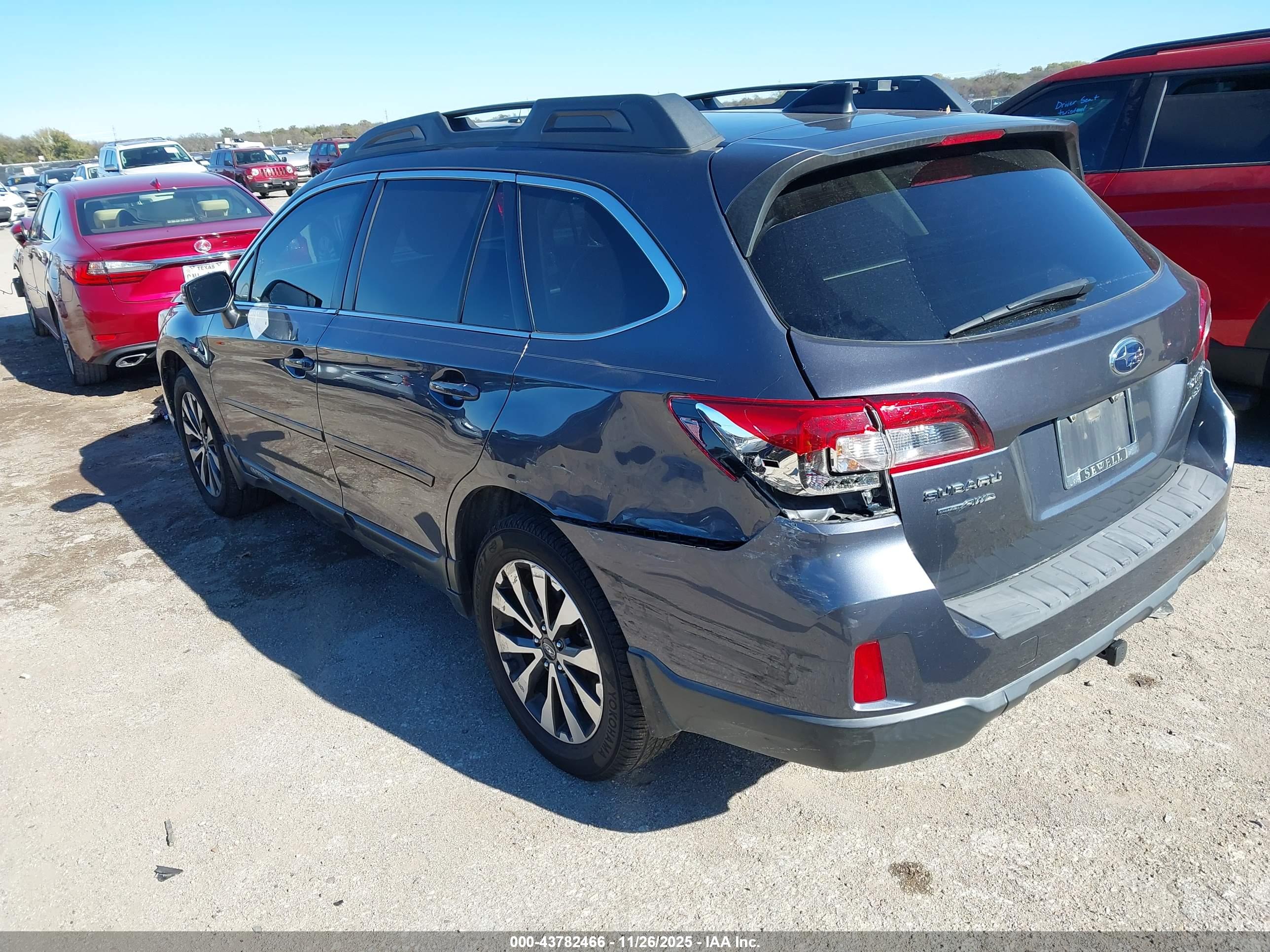 SUBARU OUTBACK image 3