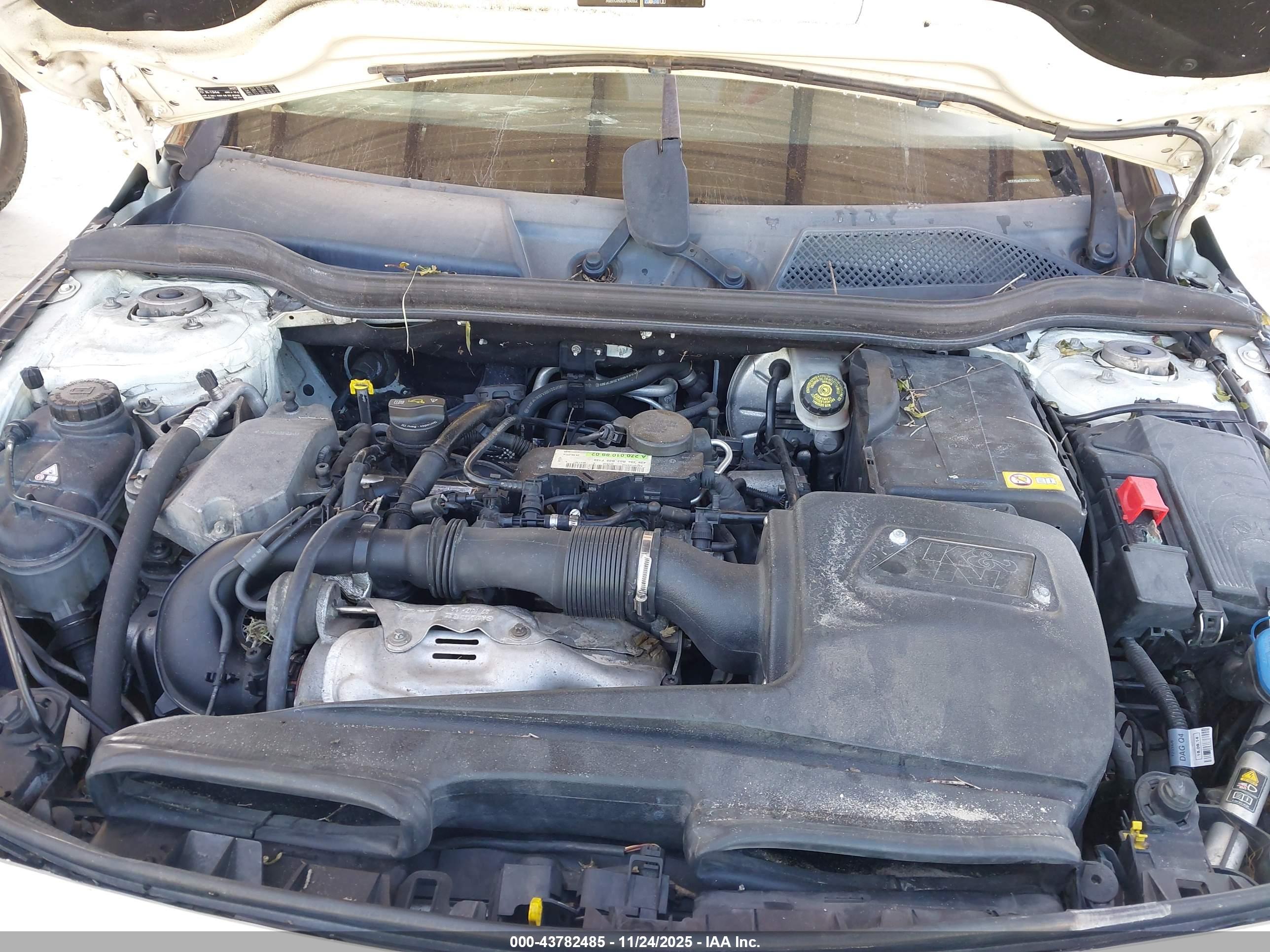 MERCEDES-BENZ CLA image 10