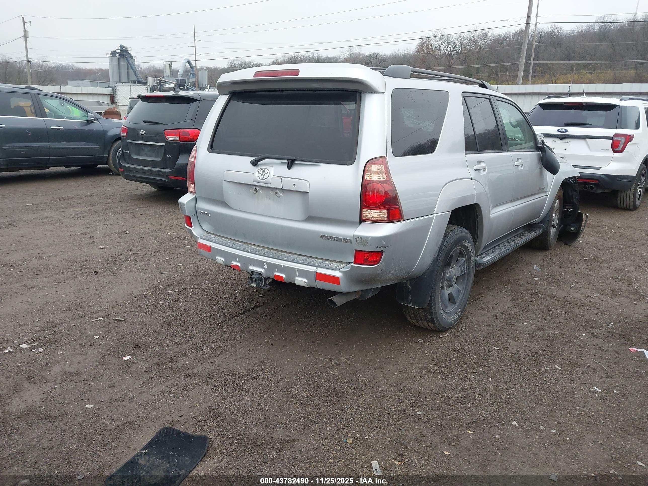 TOYOTA 4RUNNER image 4