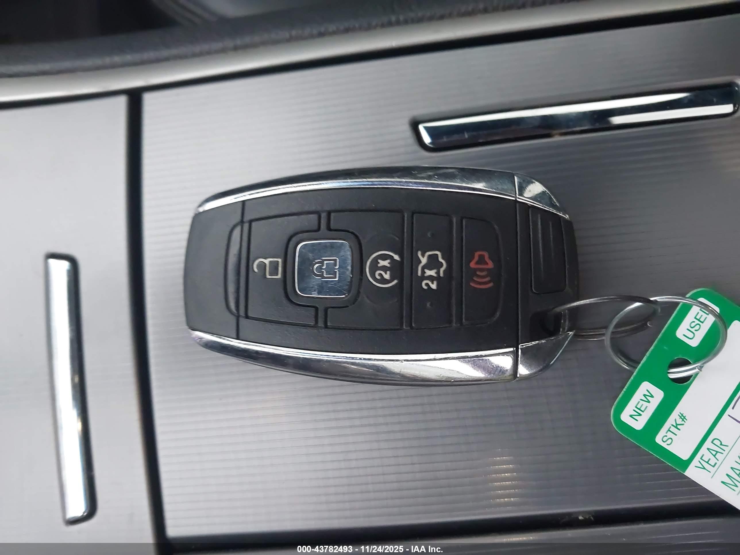 LINCOLN MKZ image 11
