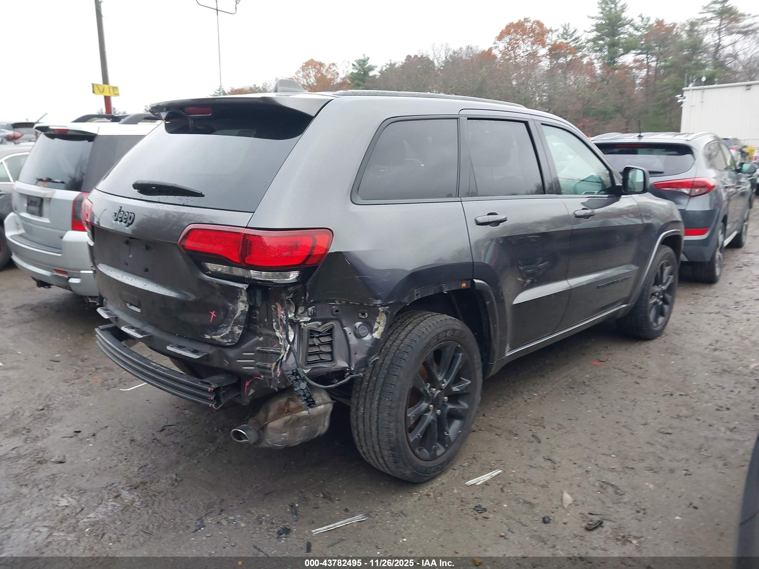 JEEP GRAND image 4
