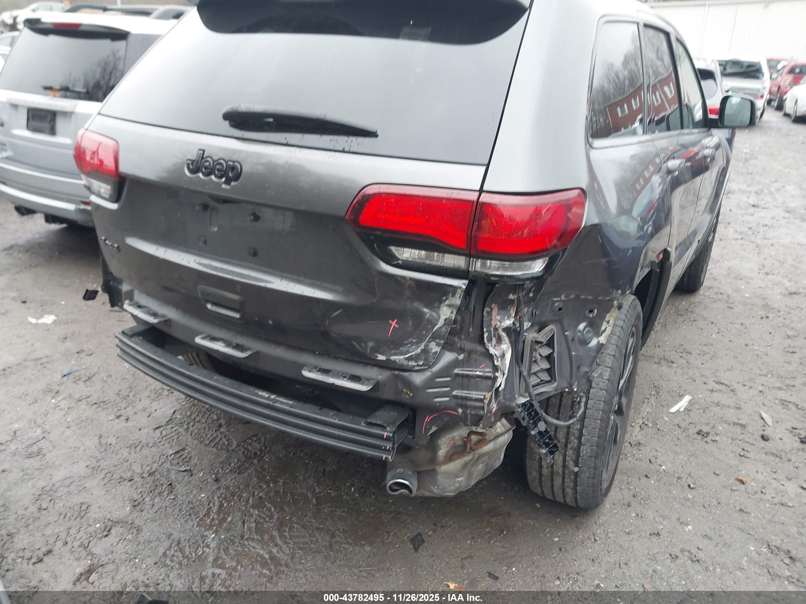 JEEP GRAND image 6