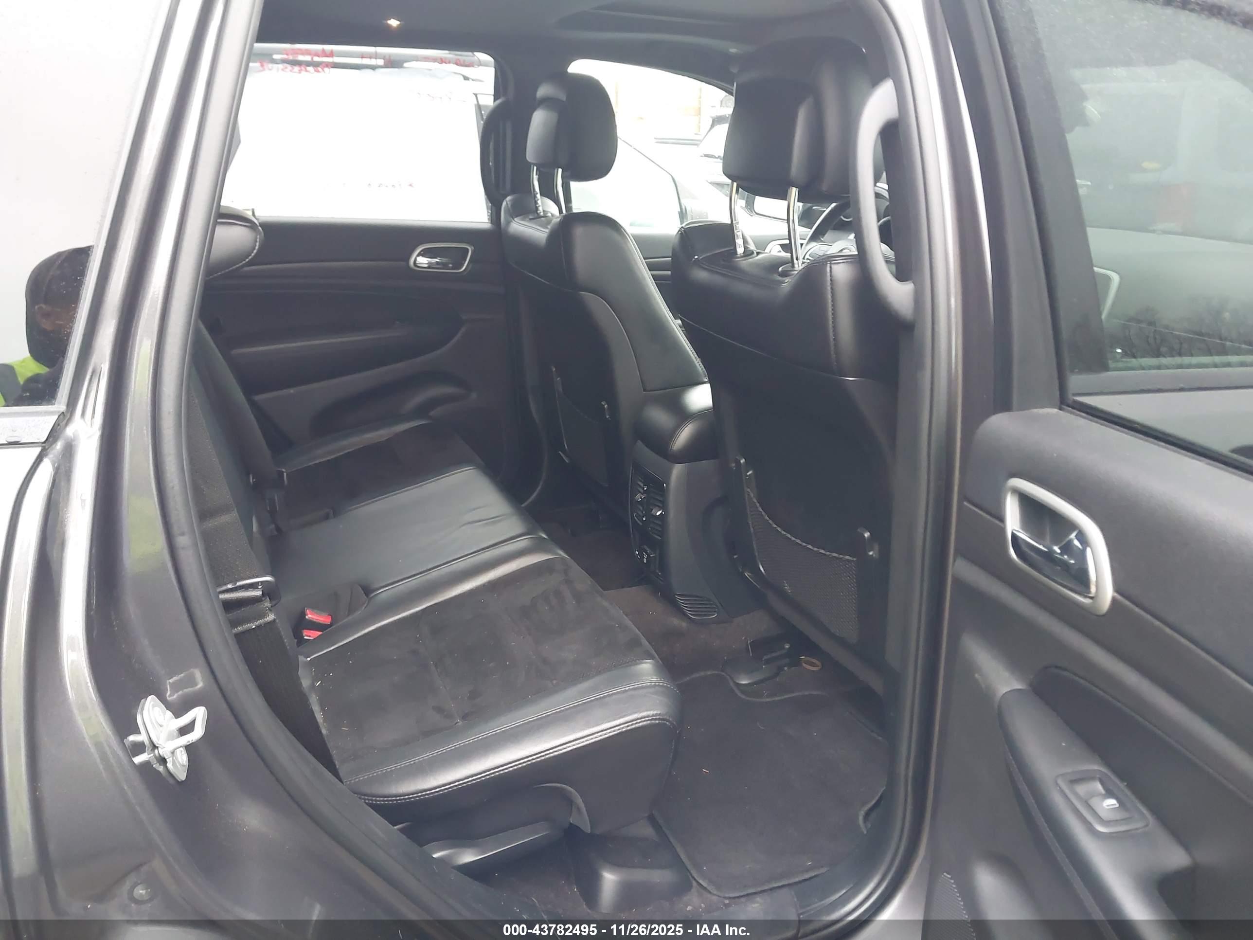 JEEP GRAND image 8