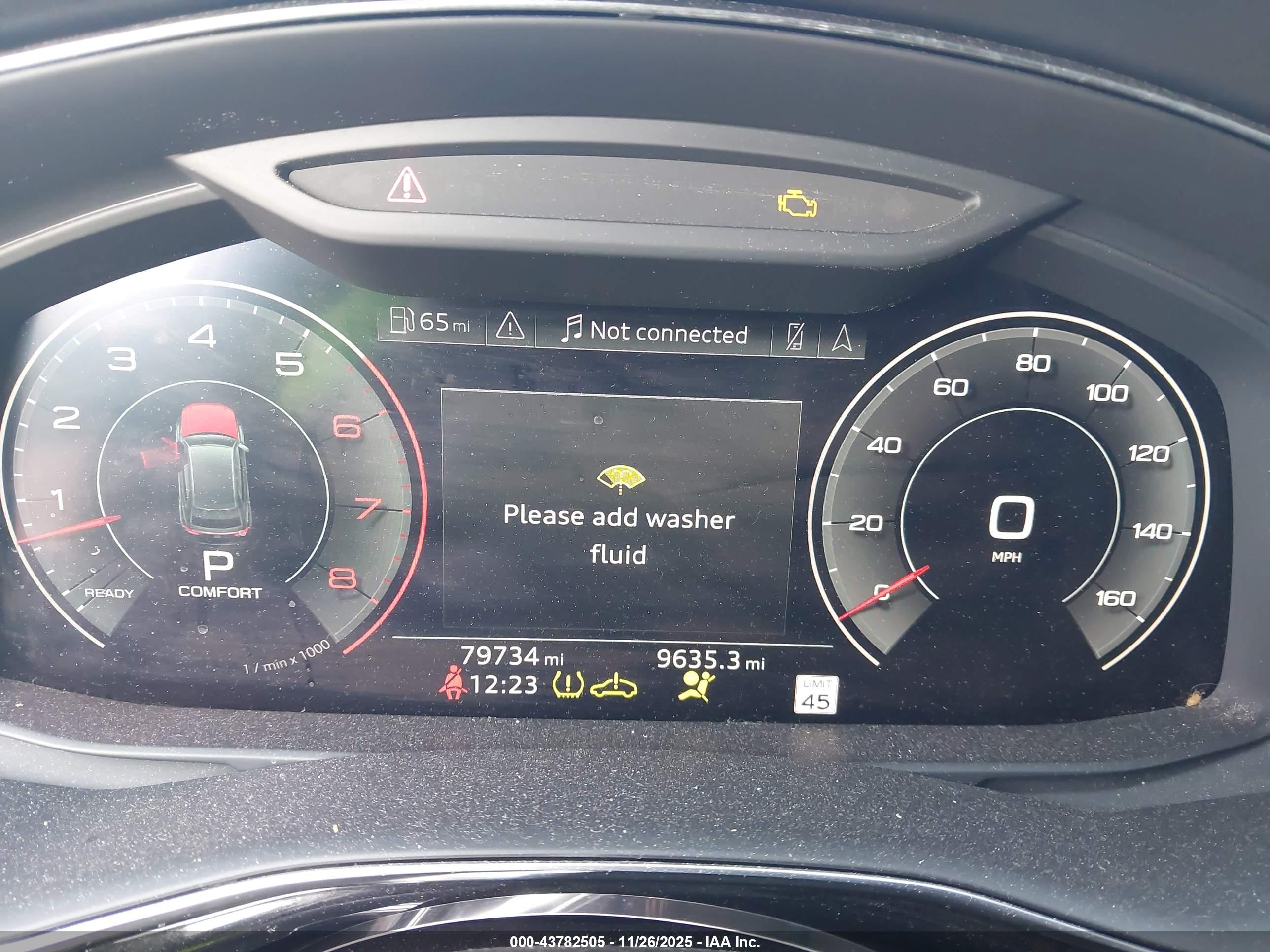 AUDI Q8 image 7