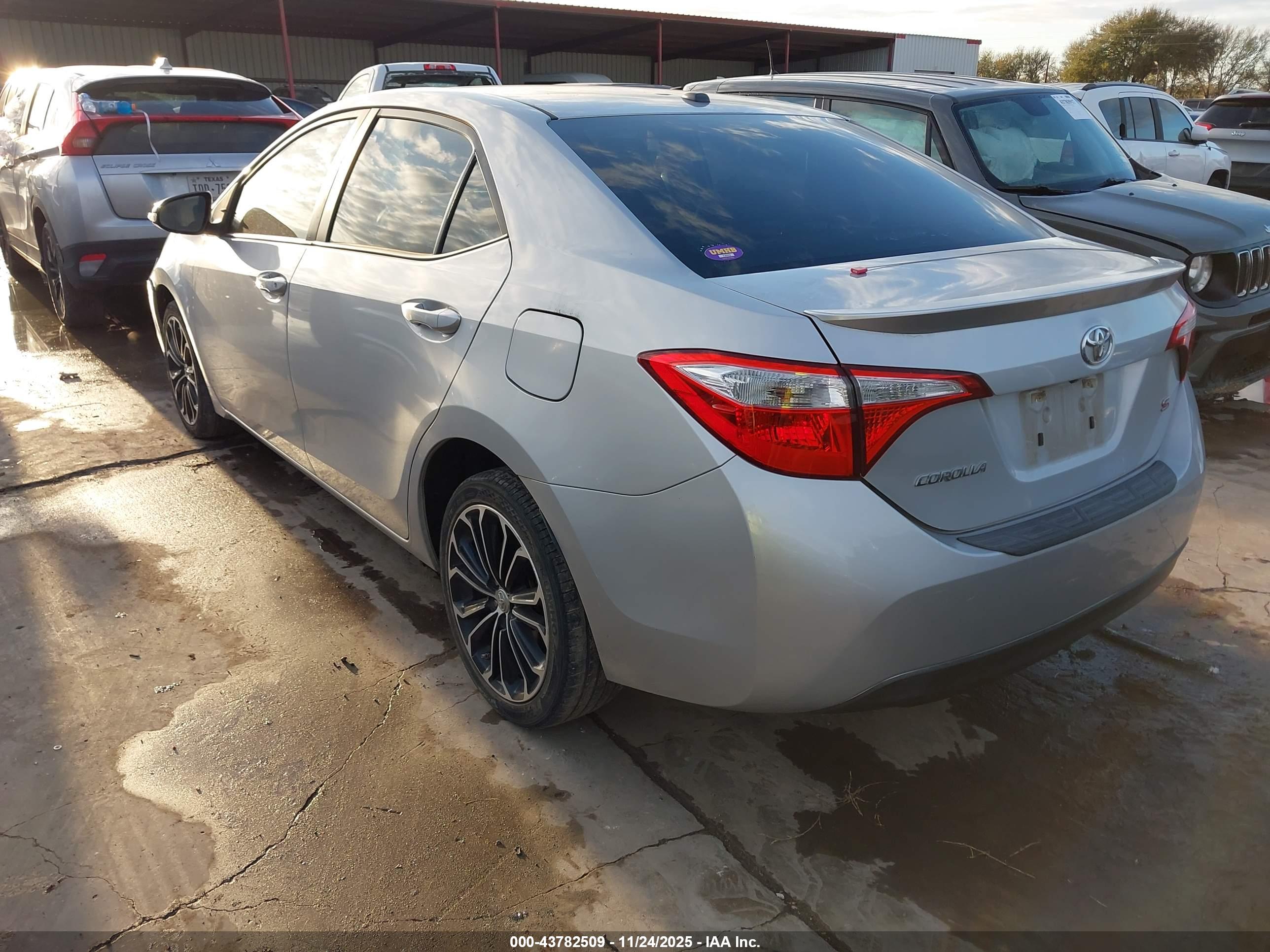 TOYOTA COROLLA image 3