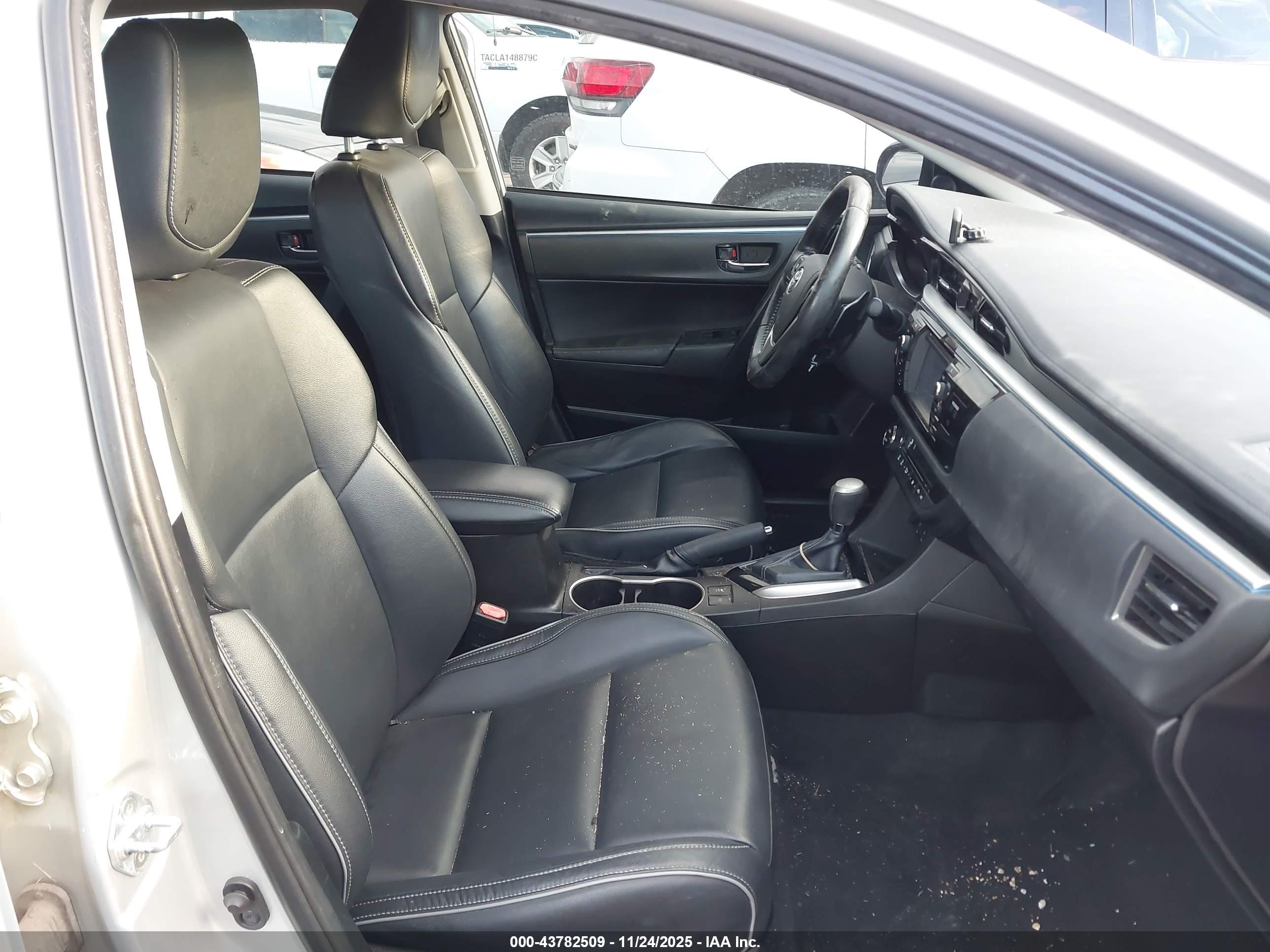 TOYOTA COROLLA image 5