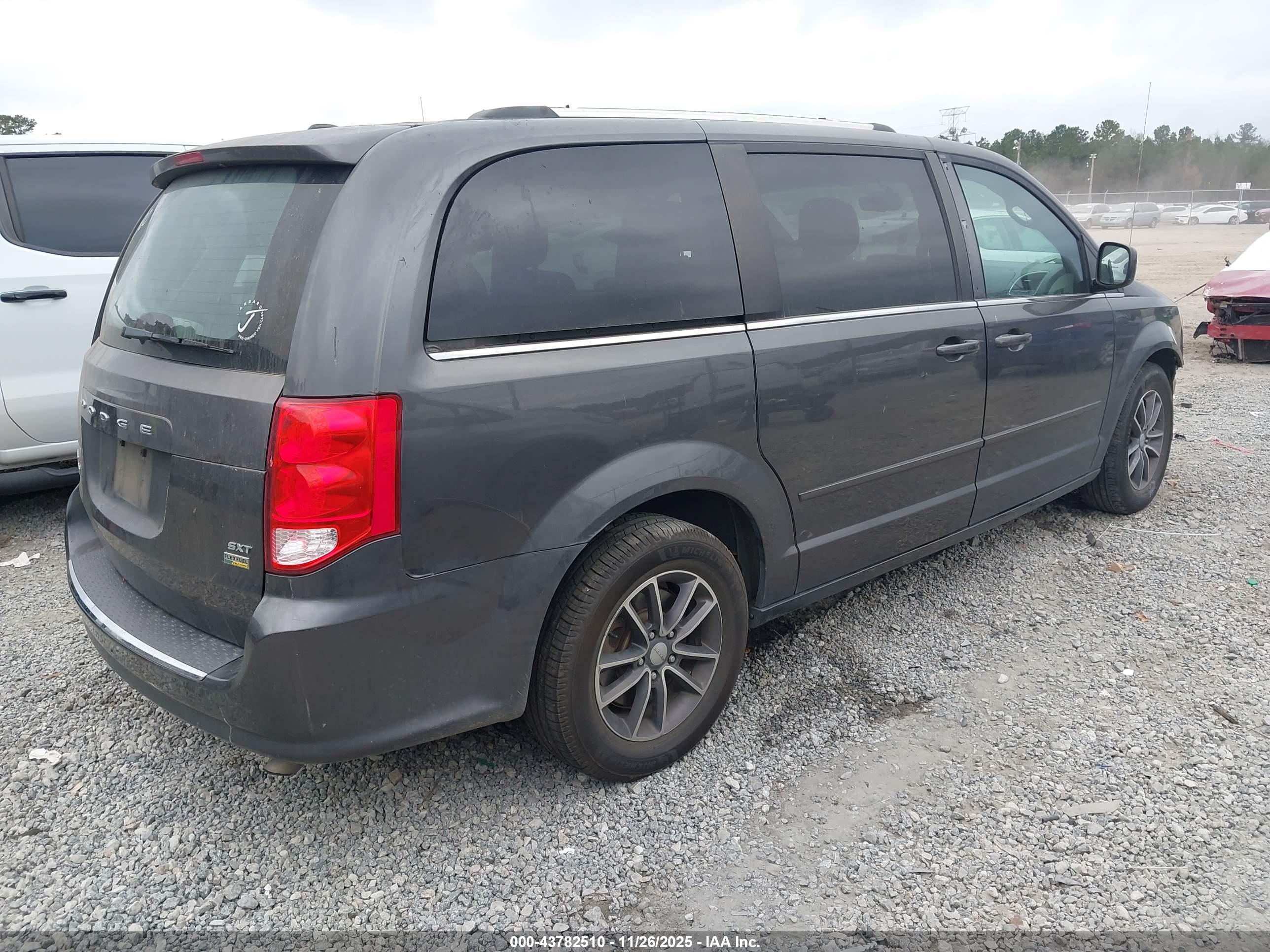 DODGE GRAND image 4