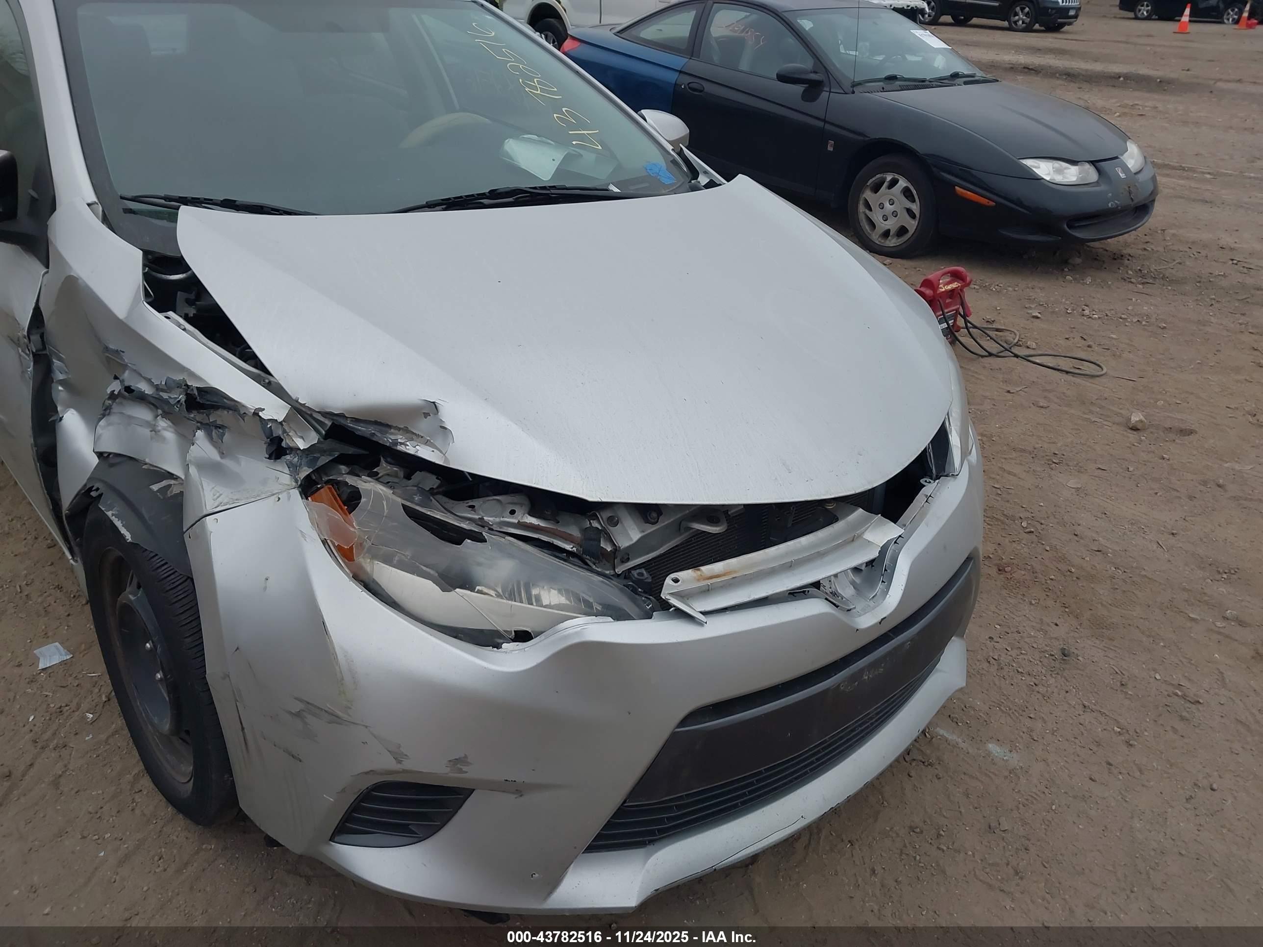 TOYOTA COROLLA image 6