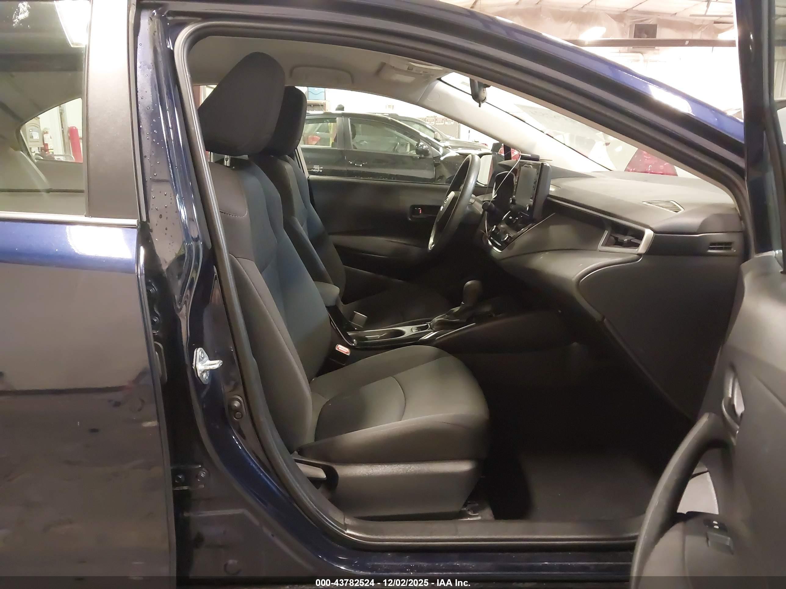 TOYOTA COROLLA image 5