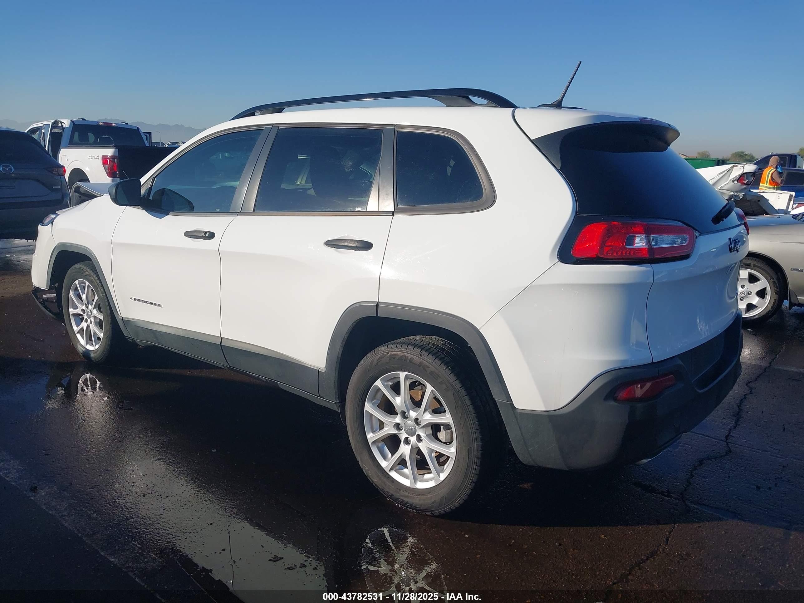 JEEP CHEROKEE image 3