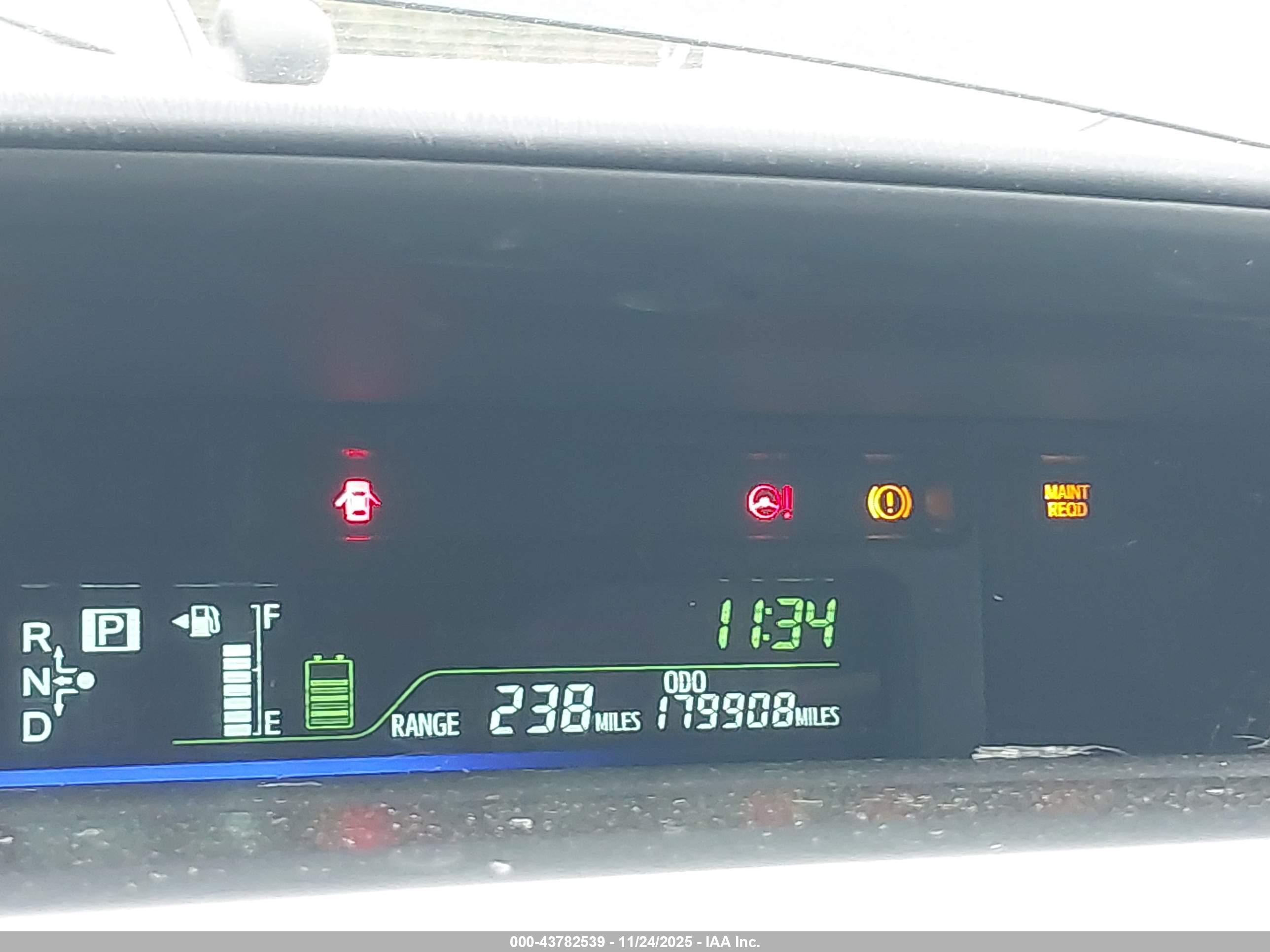 TOYOTA PRIUS image 7