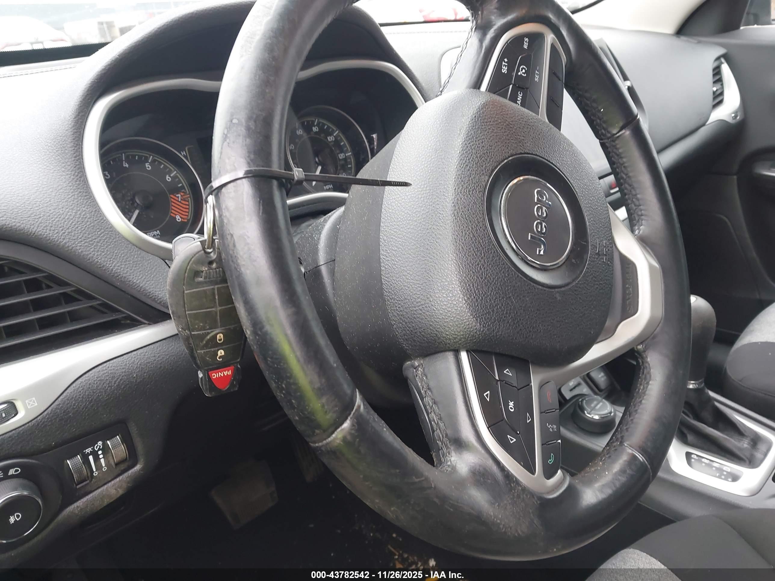 JEEP CHEROKEE image 11