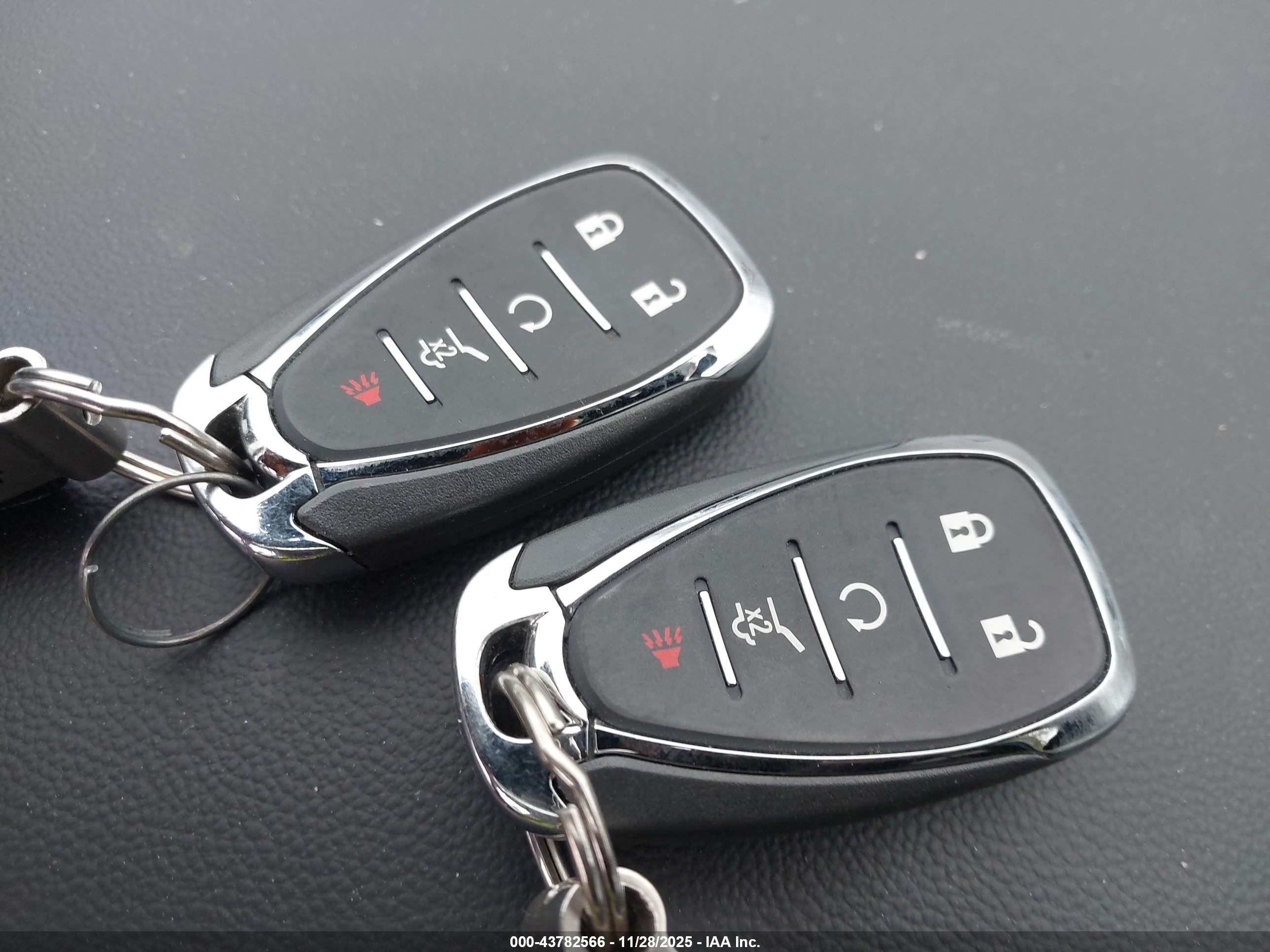 CHEVROLET TRAVERSE image 11