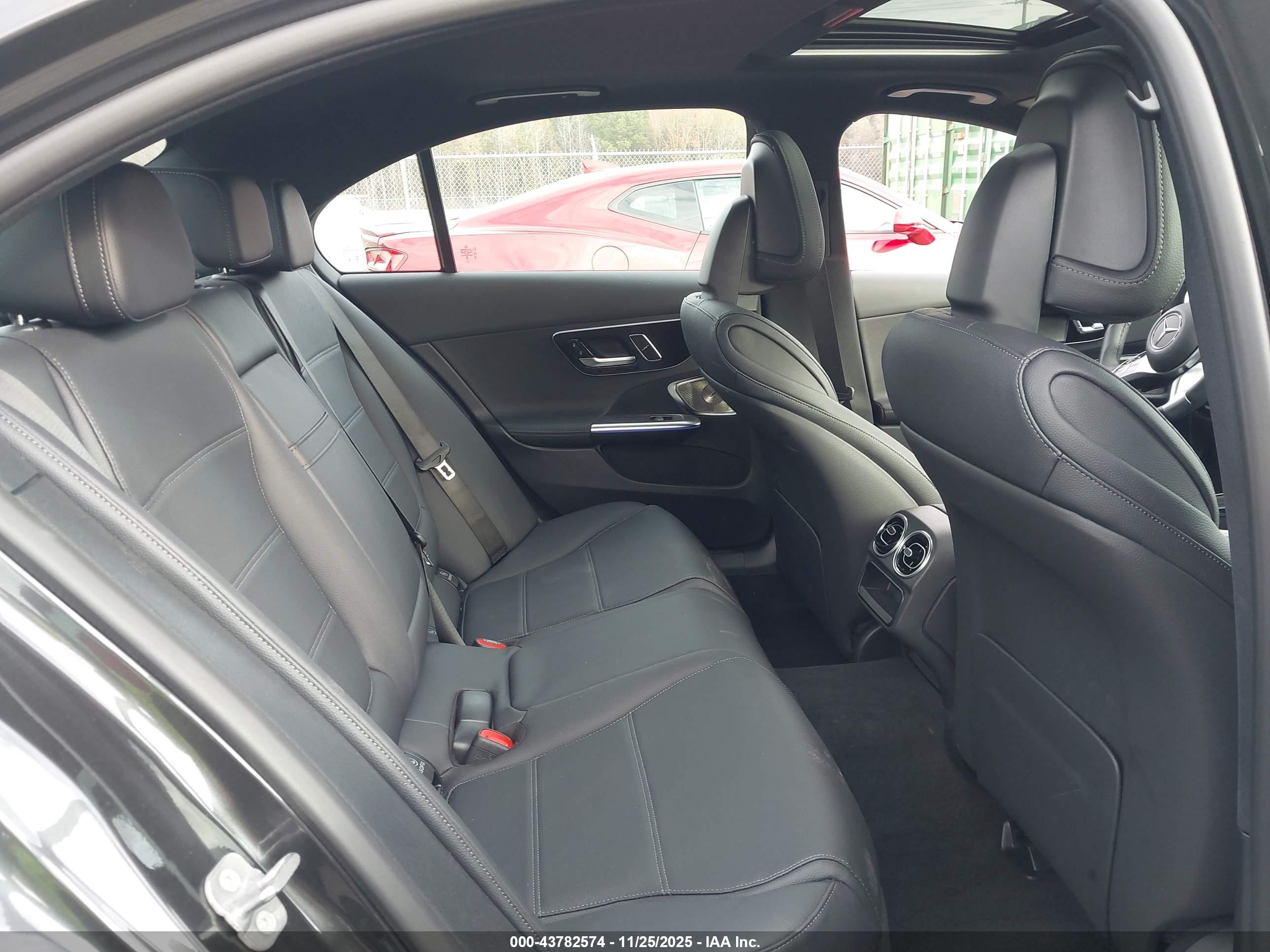 MERCEDES-BENZ C image 8