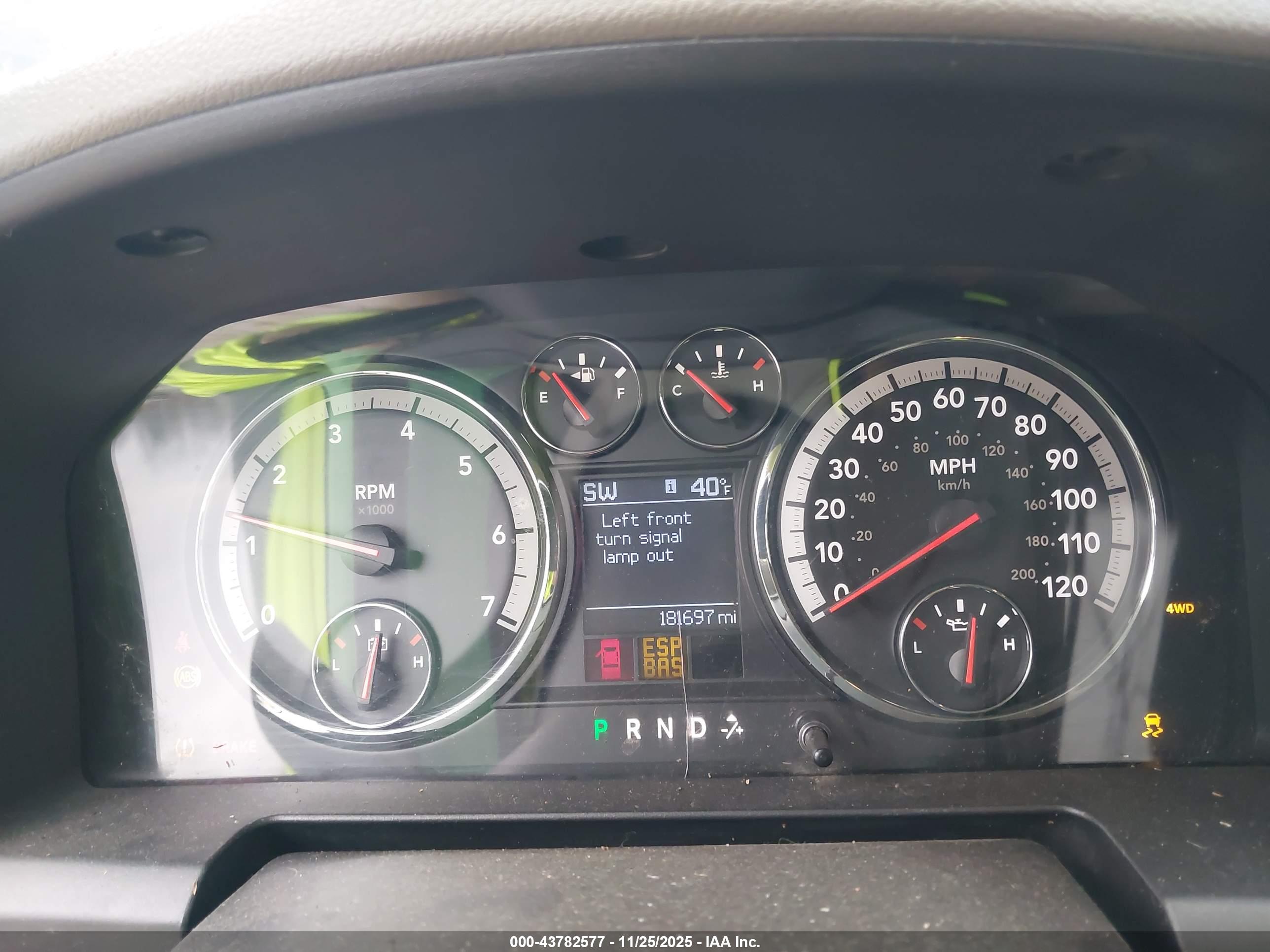 DODGE RAM image 7
