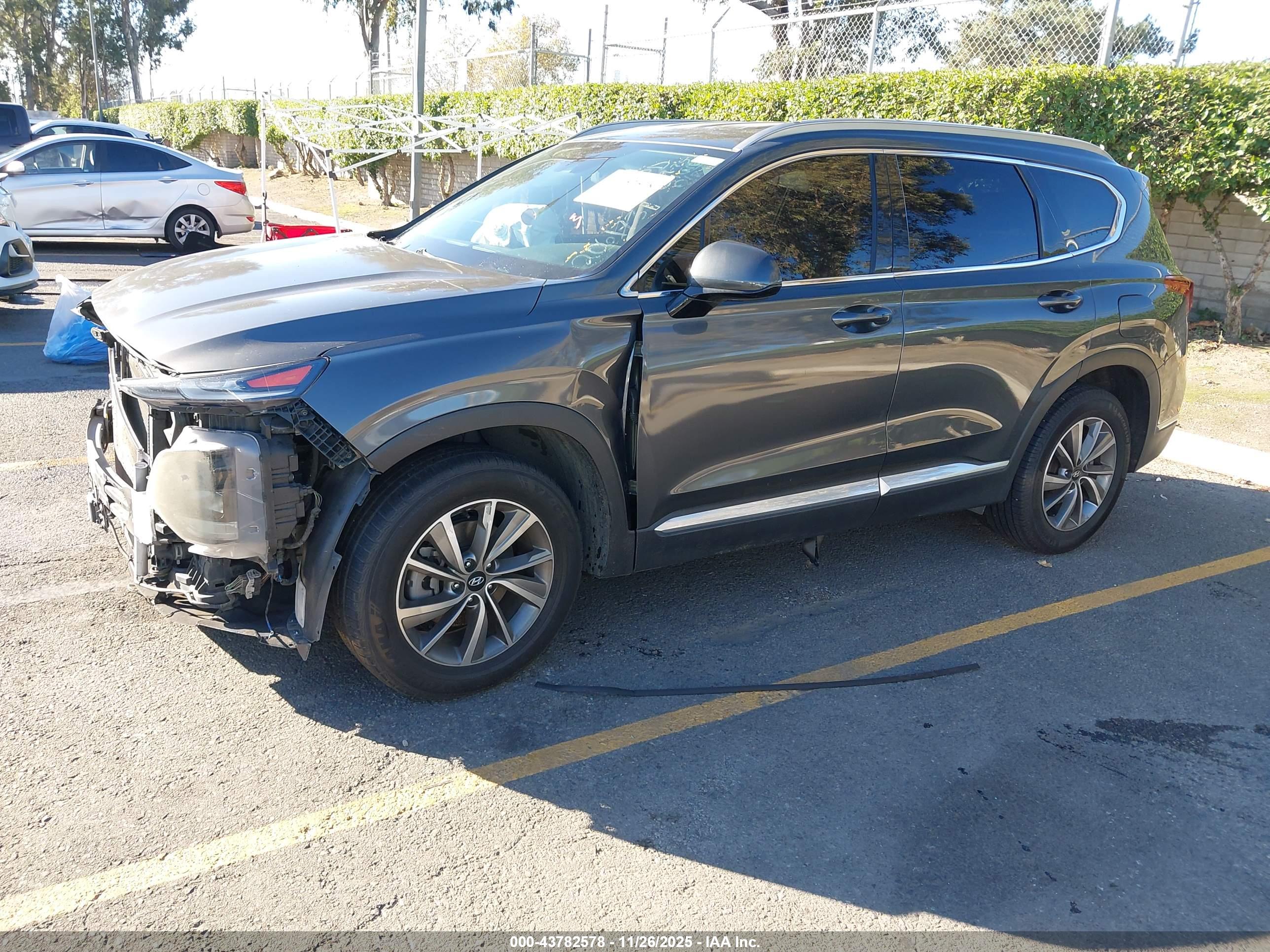 HYUNDAI SANTA image 2