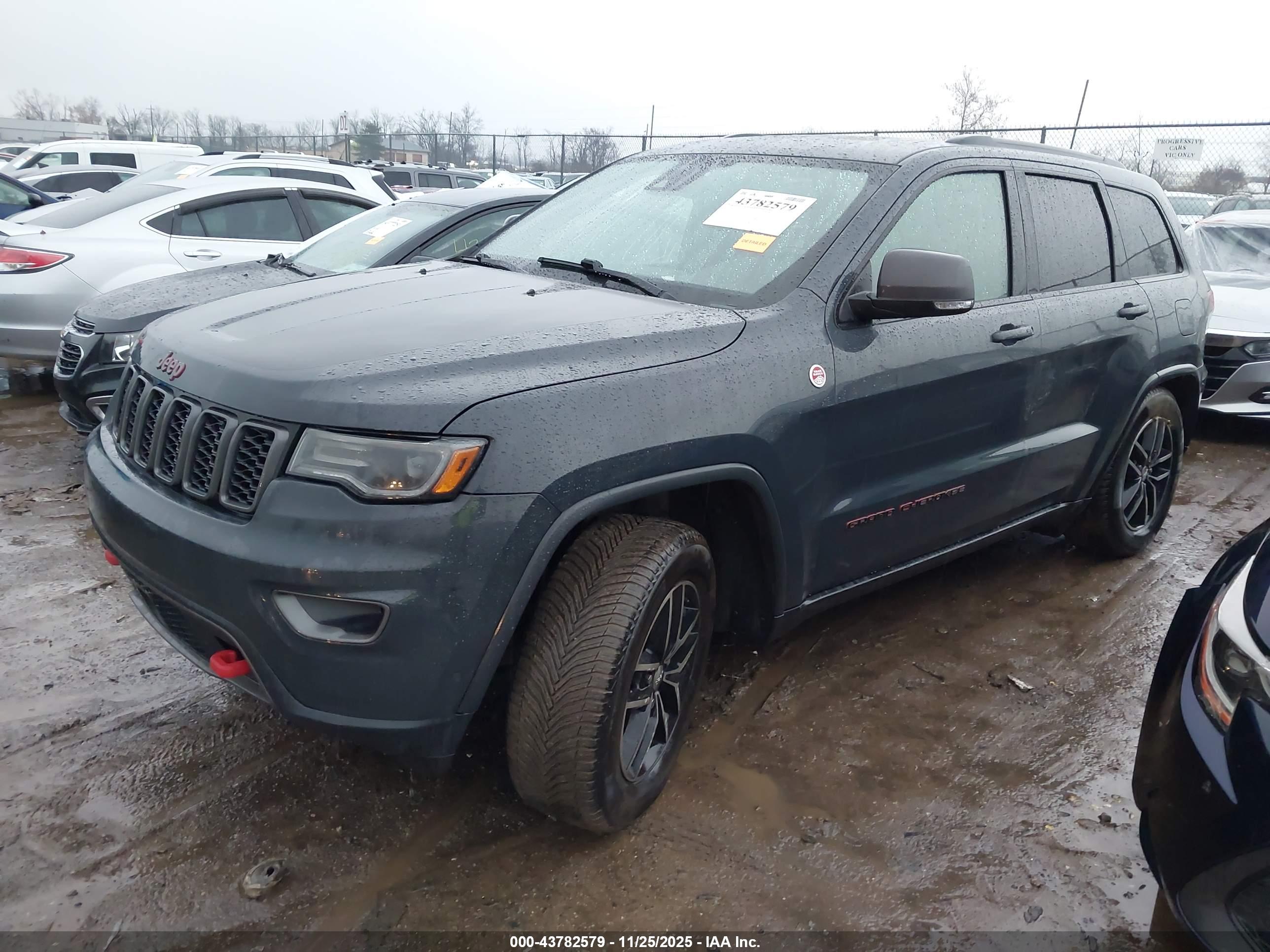 JEEP GRAND image 2