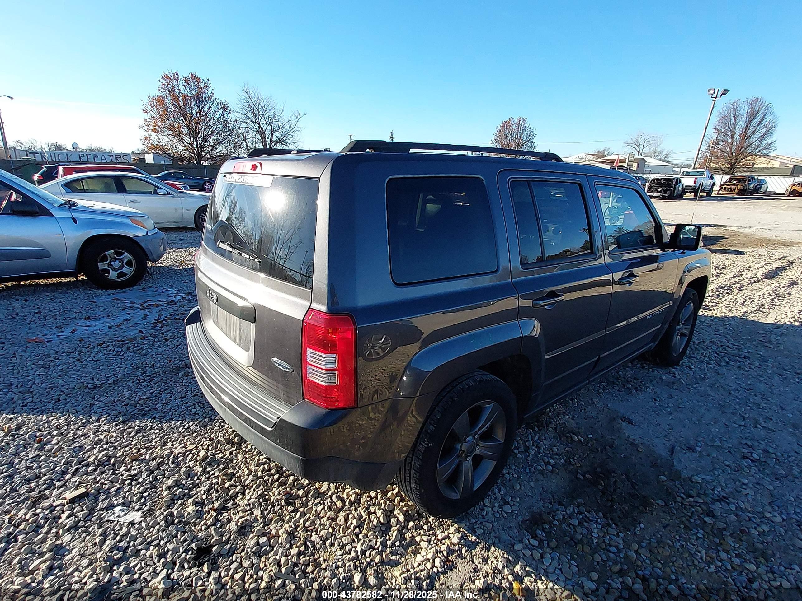 JEEP PATRIOT image 4
