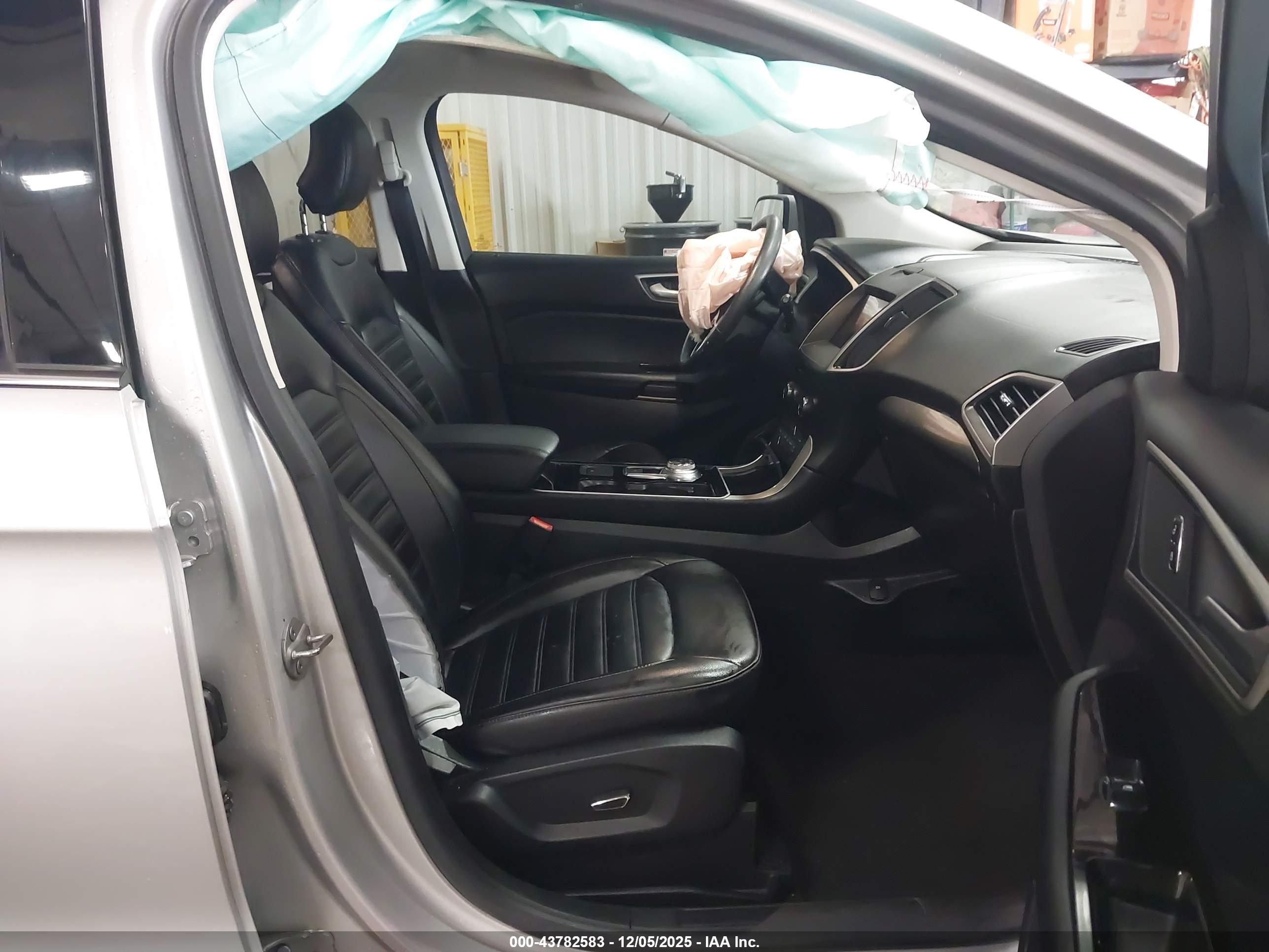 FORD EDGE image 5