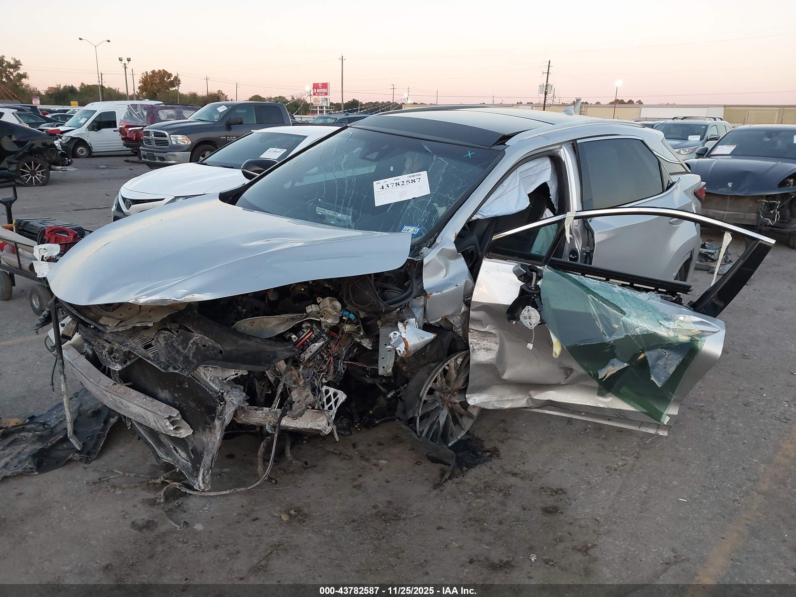 LEXUS RX image 2