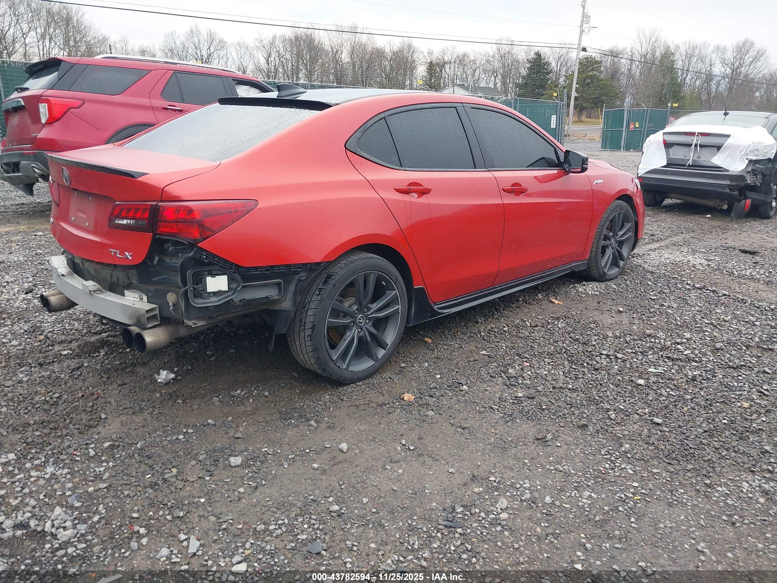 ACURA TLX image 4
