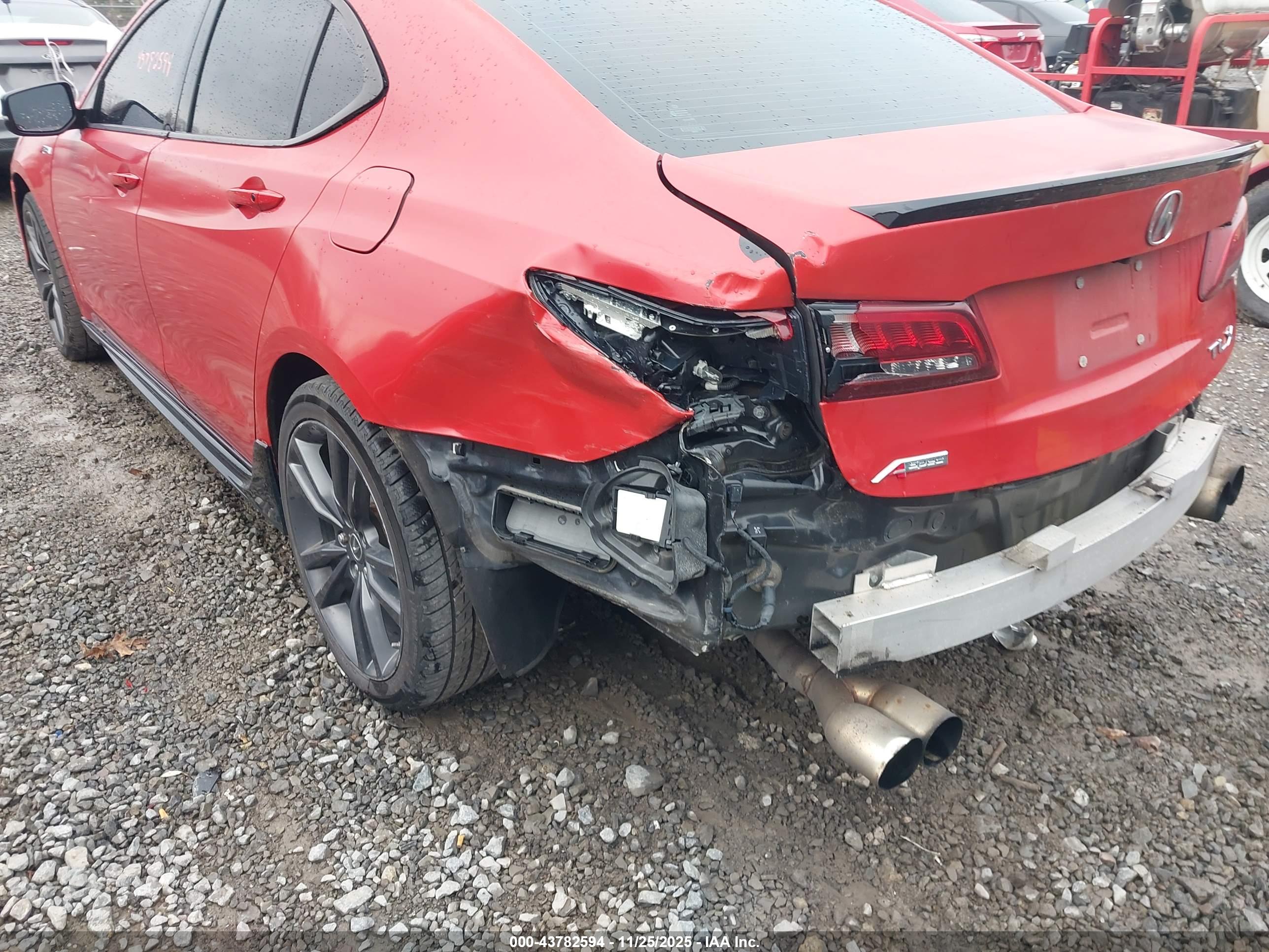 ACURA TLX image 6