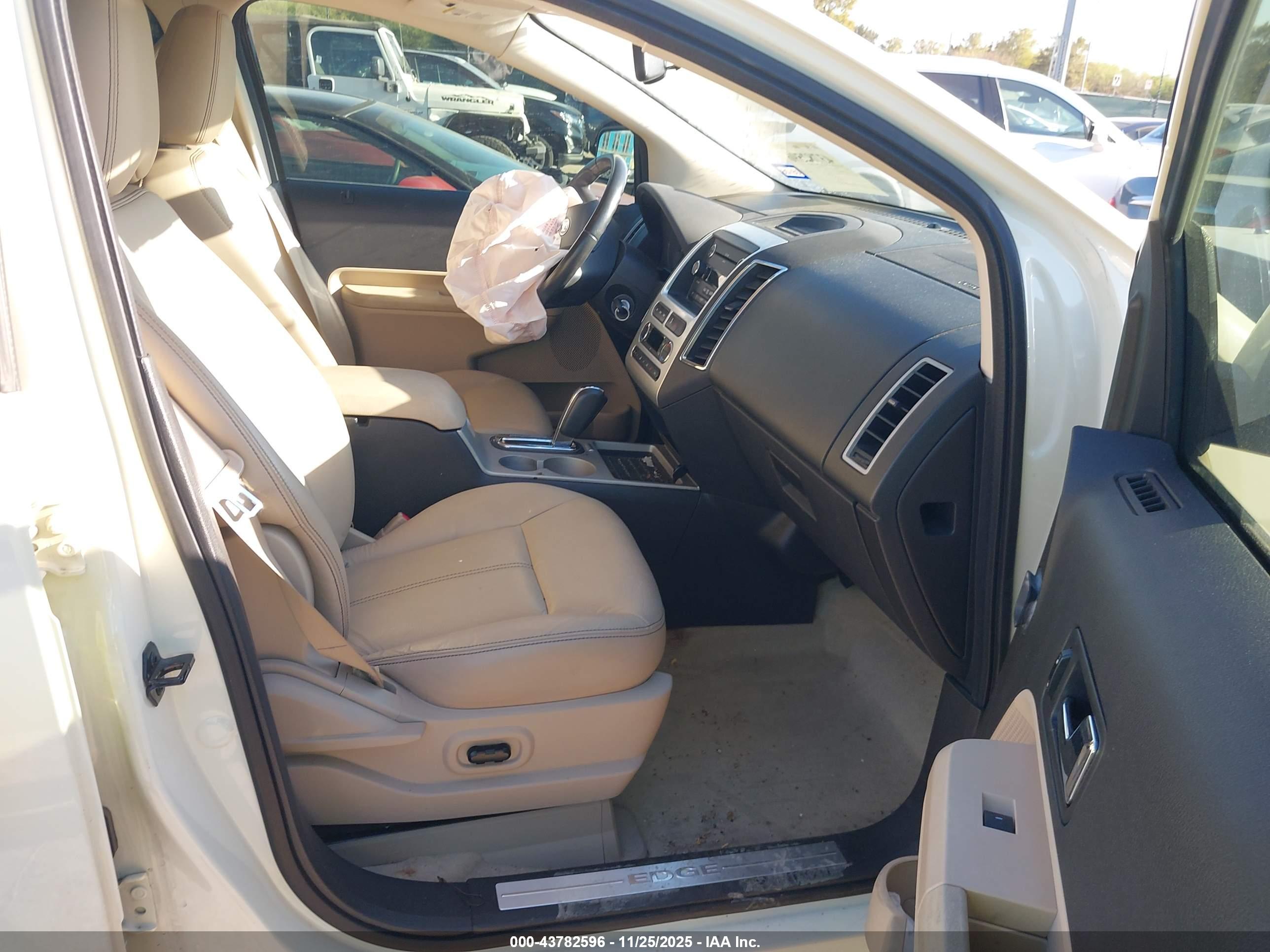 FORD EDGE image 5