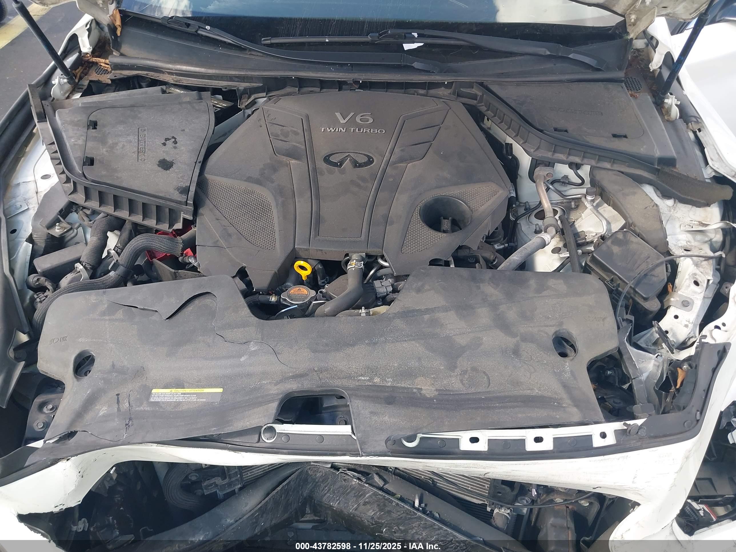 INFINITI Q50 image 10