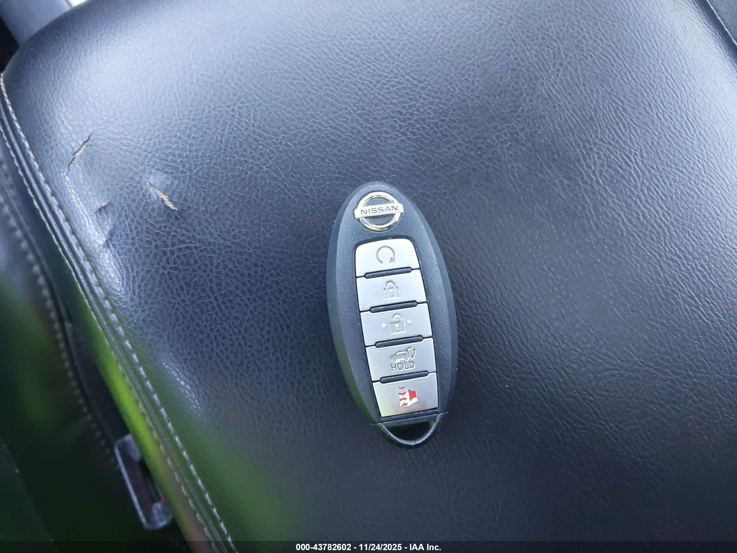 NISSAN PATHFINDER image 11