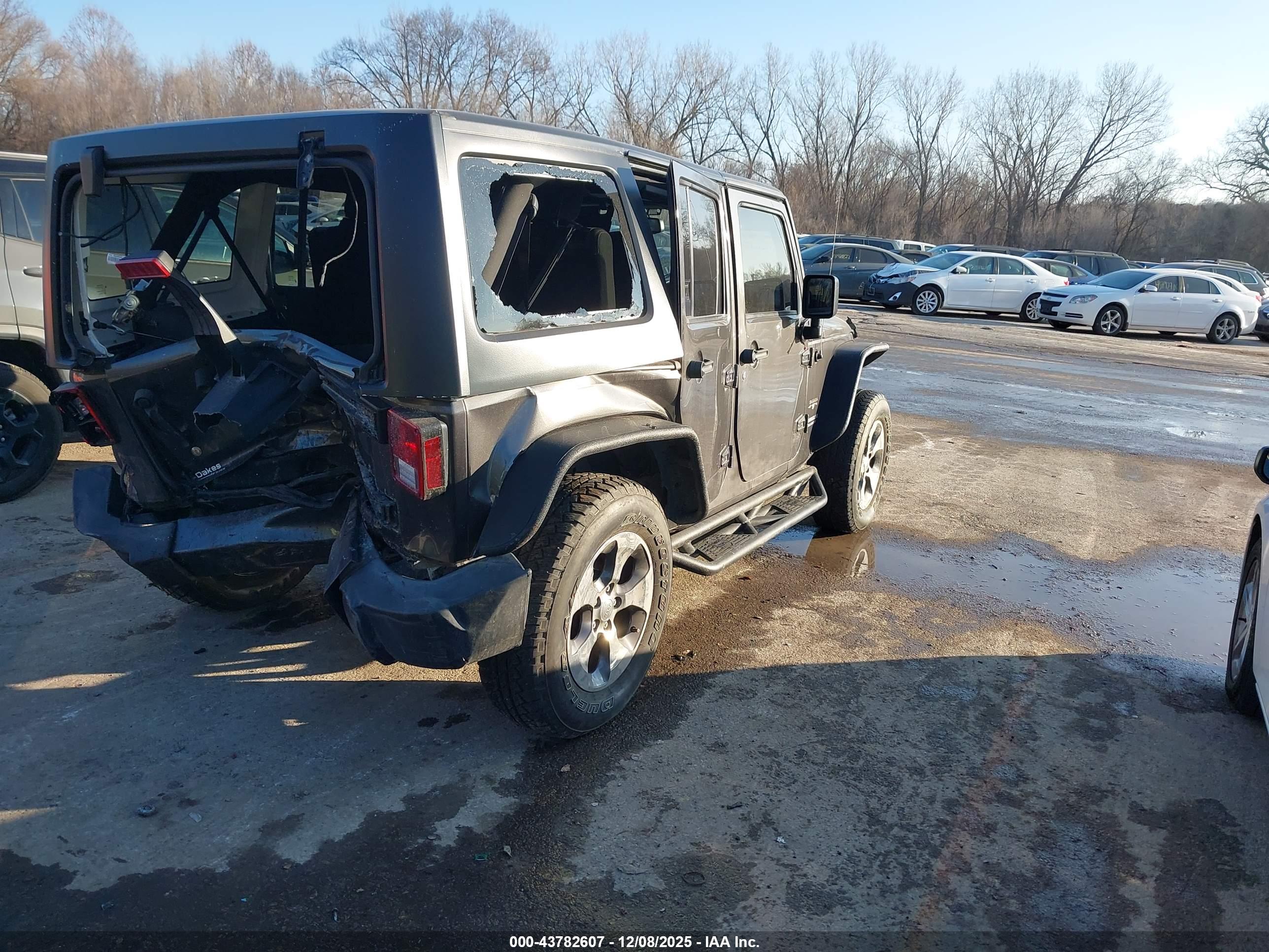 JEEP WRANGLER image 4