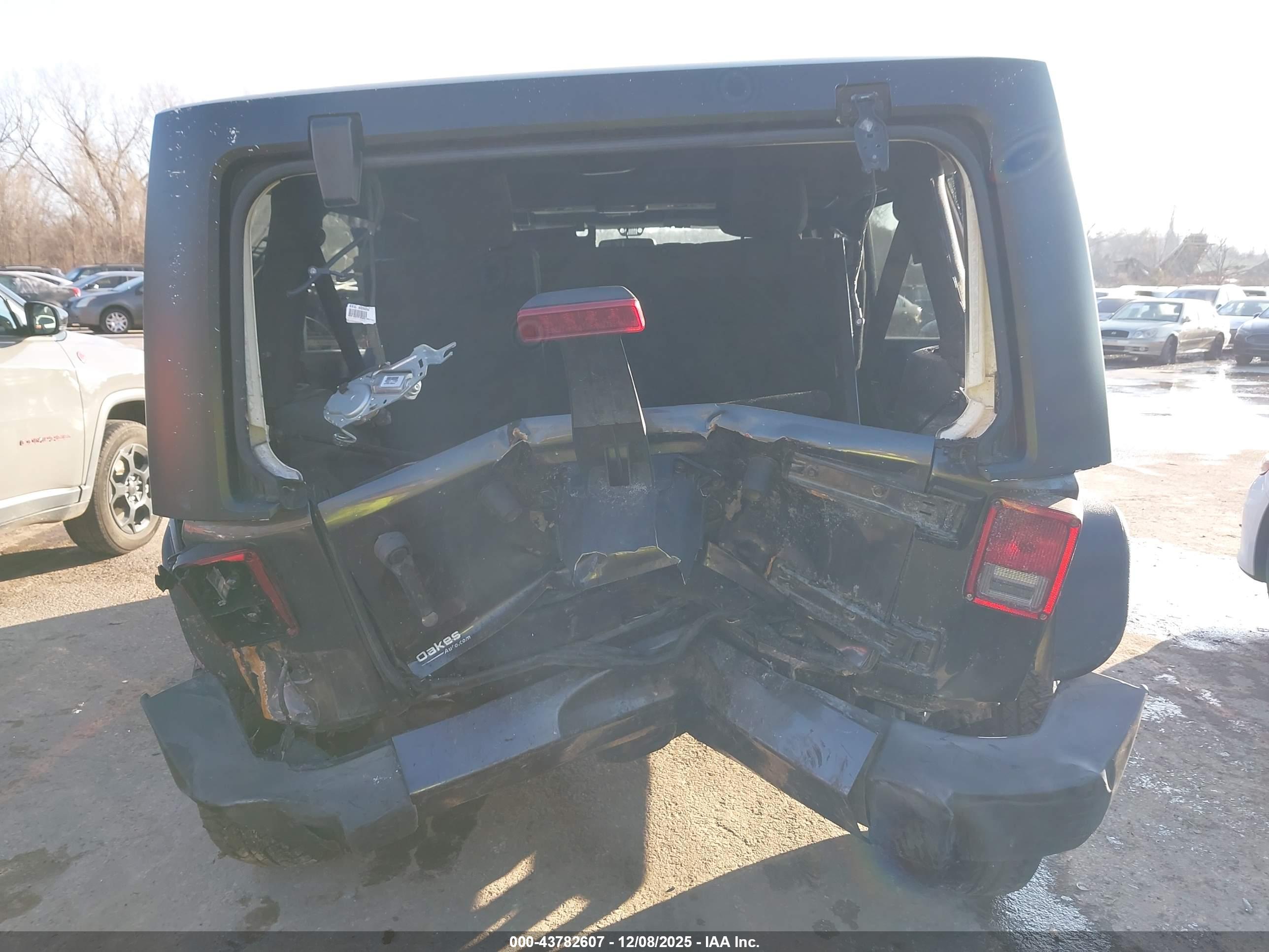 JEEP WRANGLER image 6