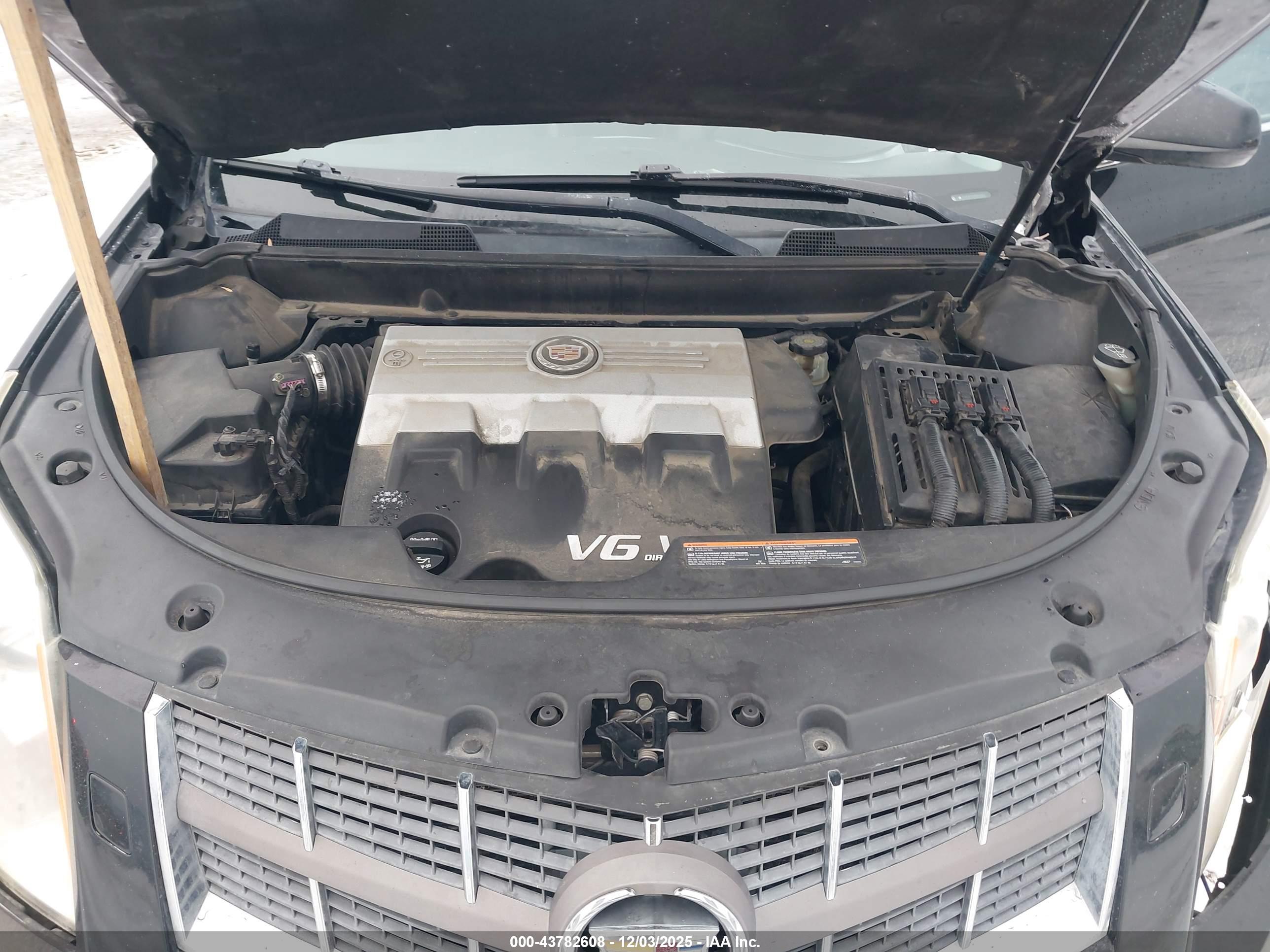 CADILLAC SRX image 10